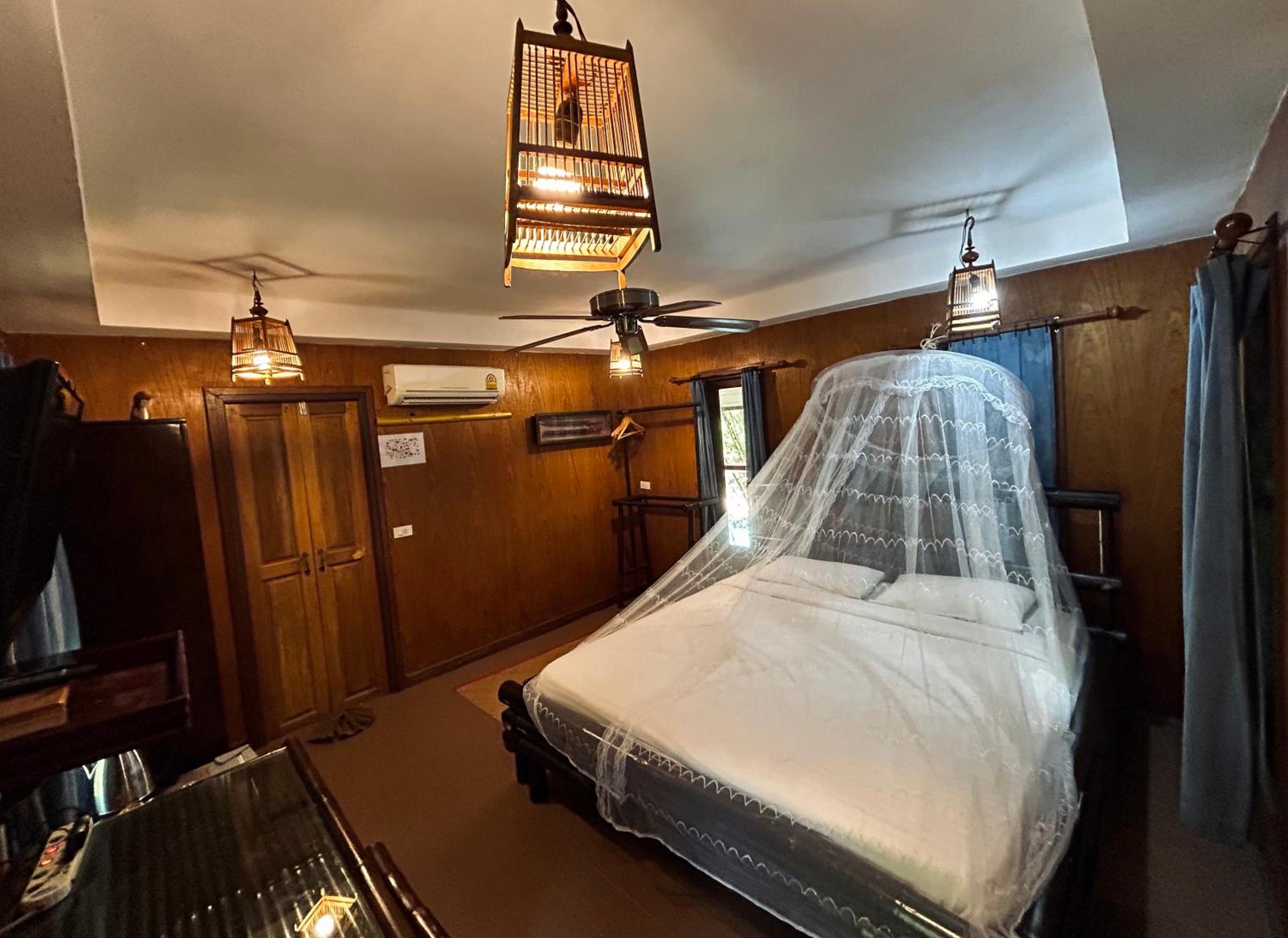 Deluxe Bungalow - Photo 1