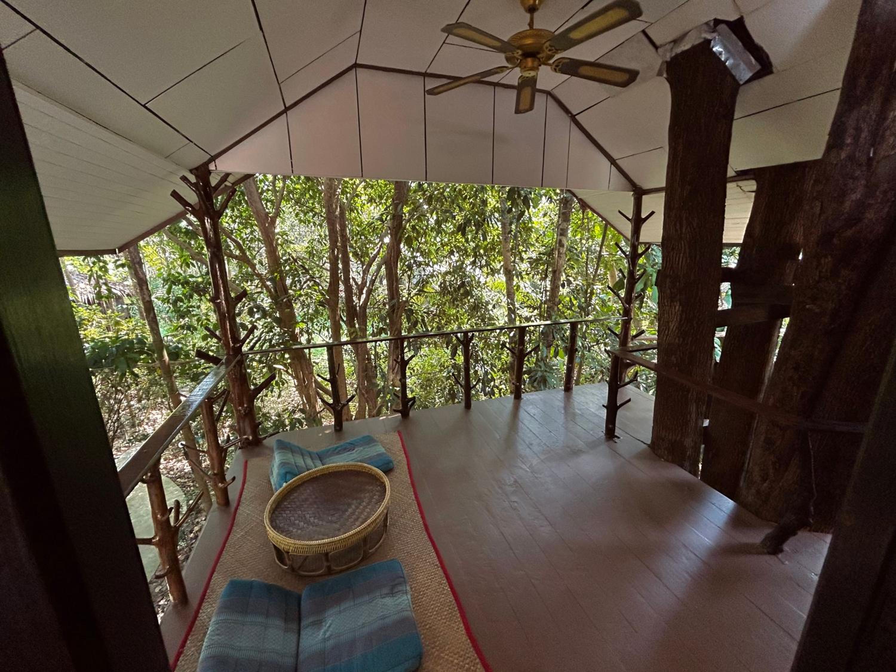 Deluxe Bungalow - Photo 15