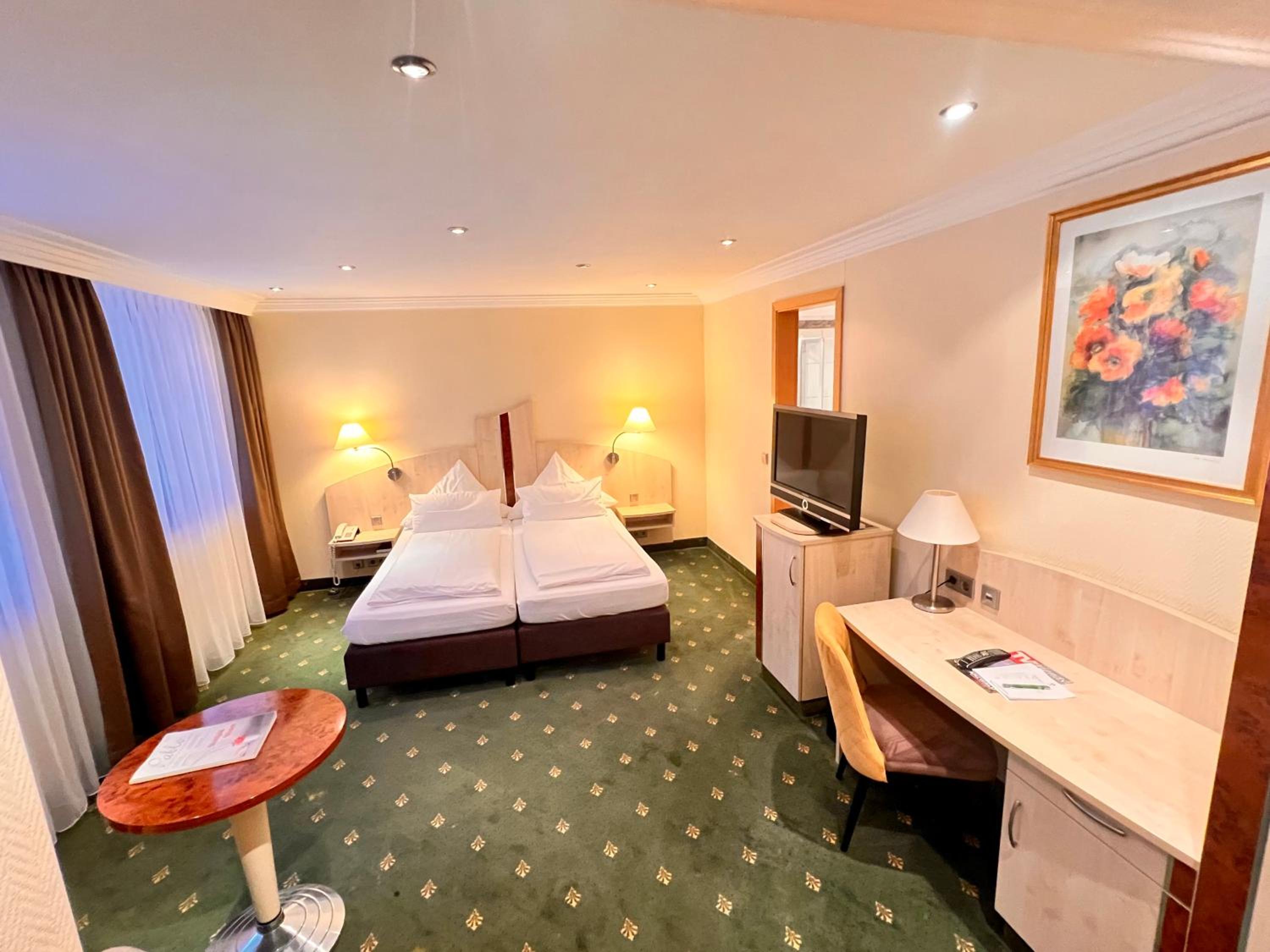Small Double Room photo 1