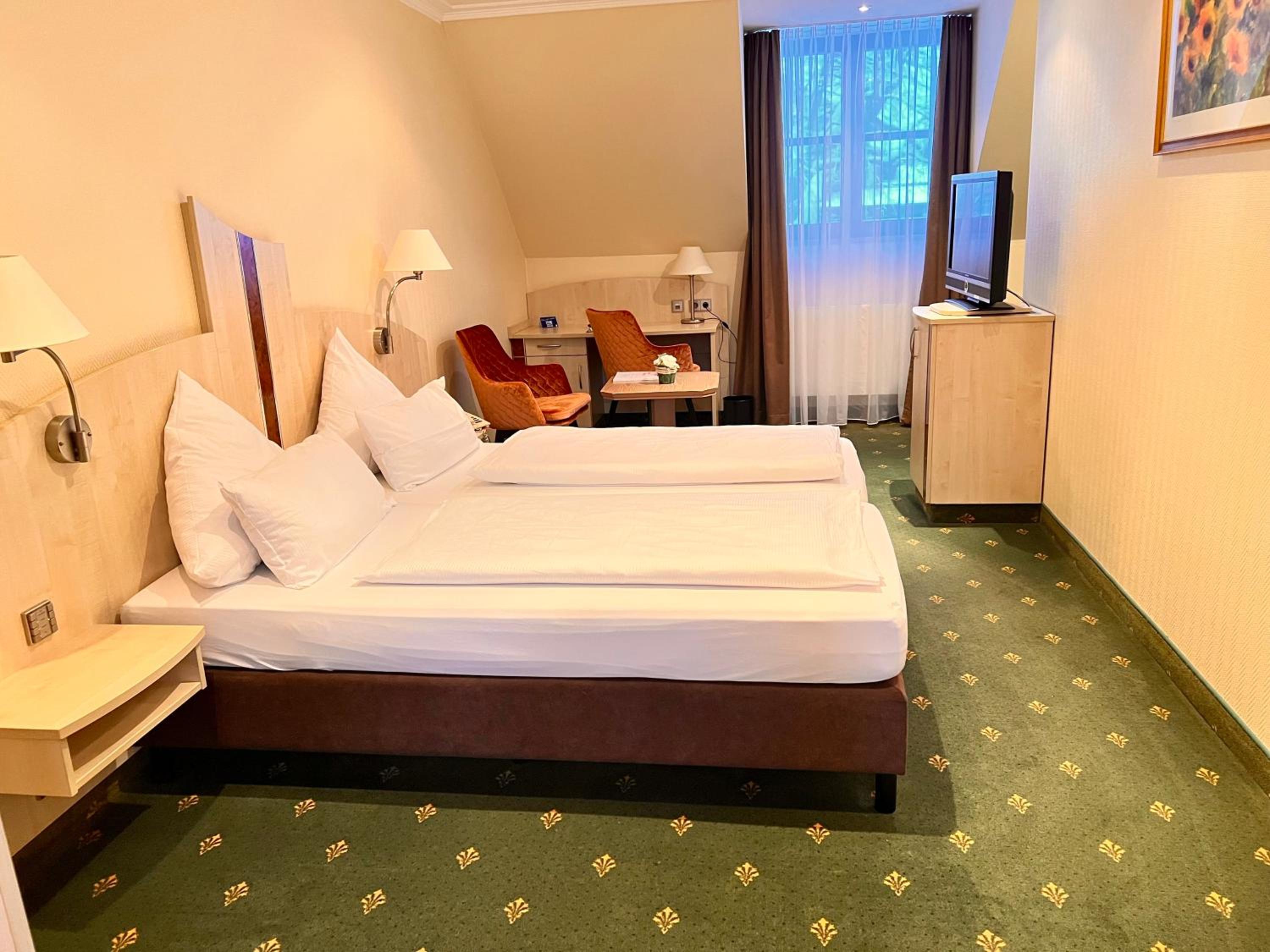 Small Double Room photo 2