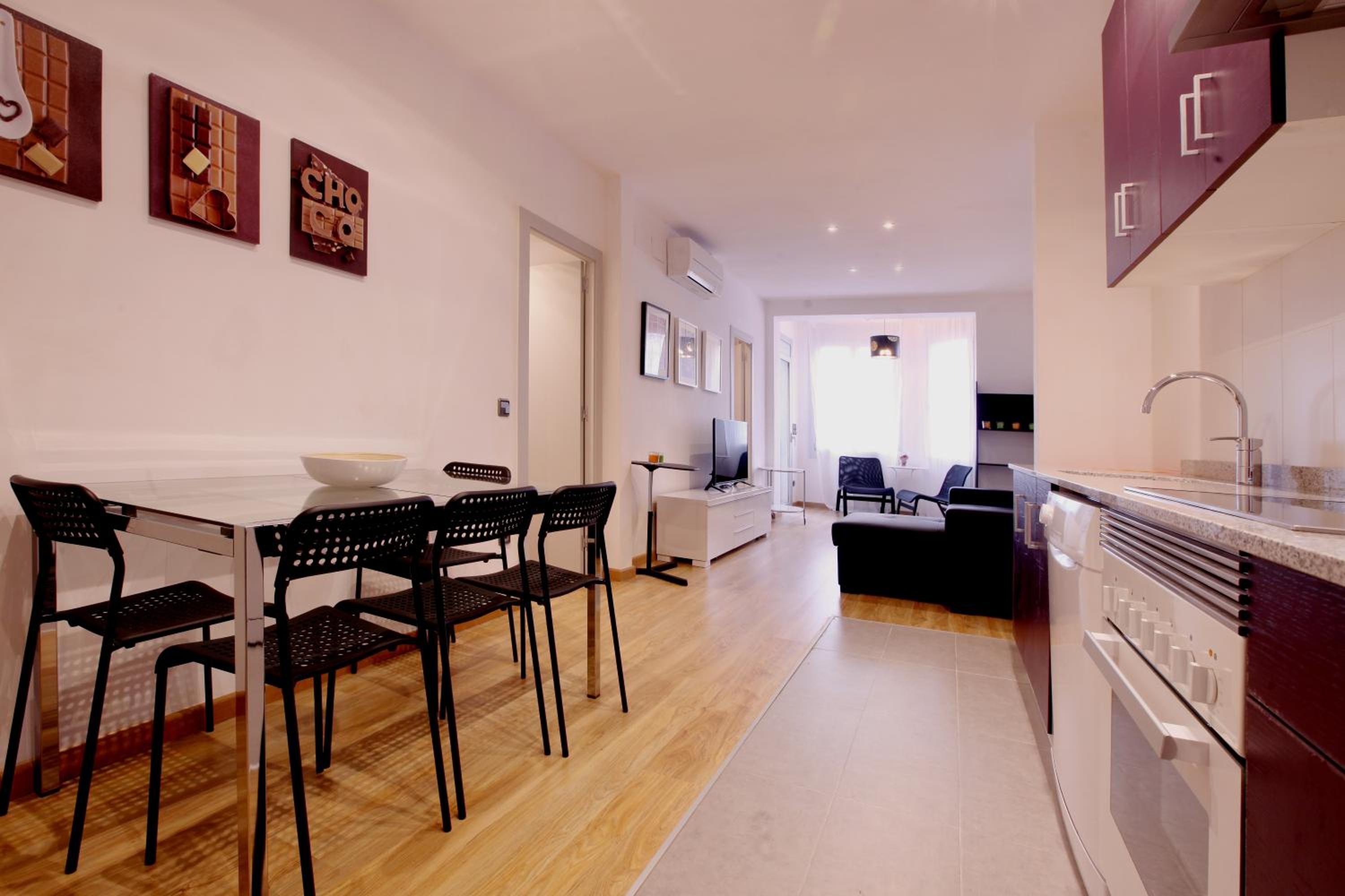 Deluxe Apartment photo 2