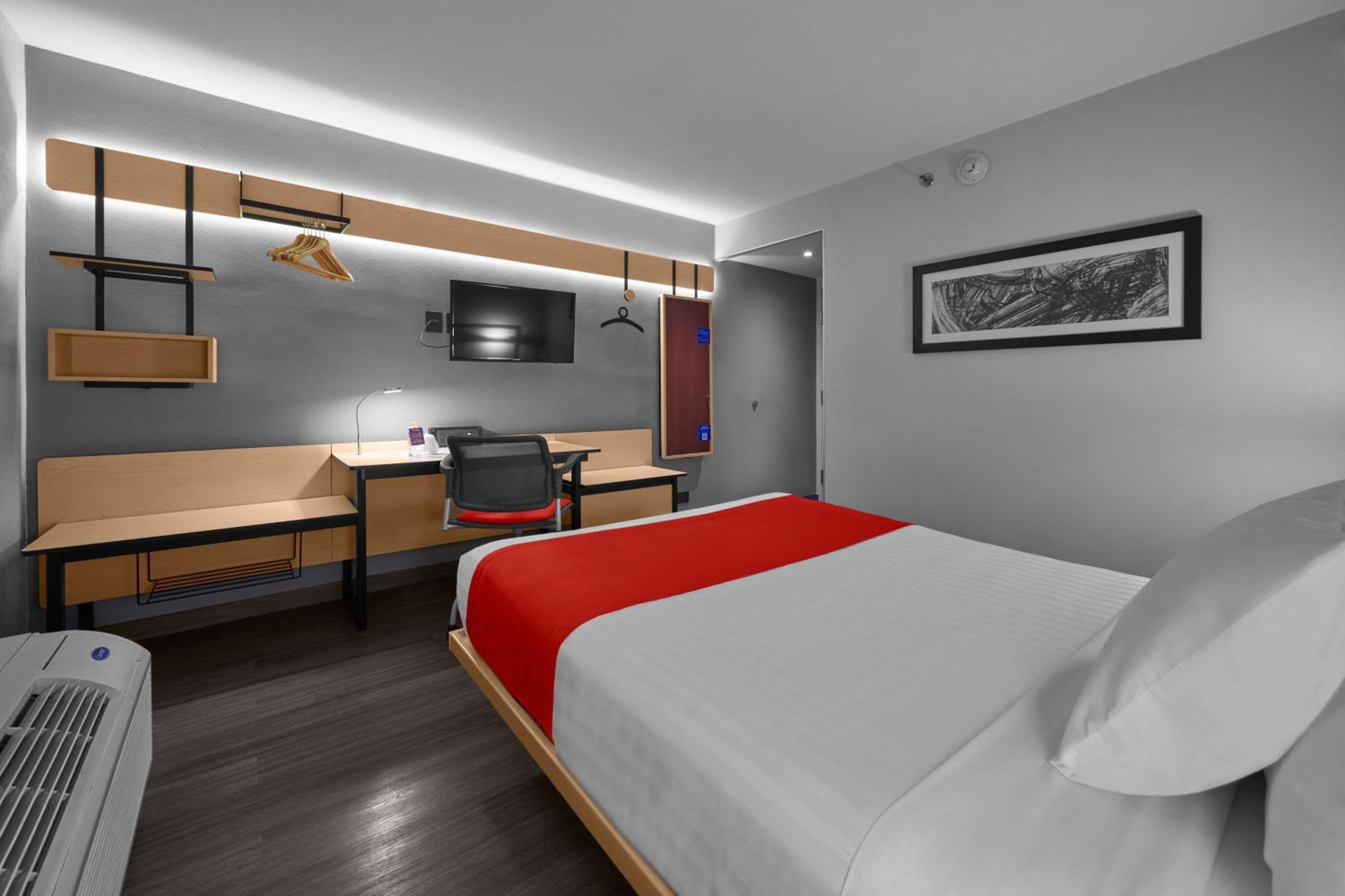 Queen Room - Photo 1