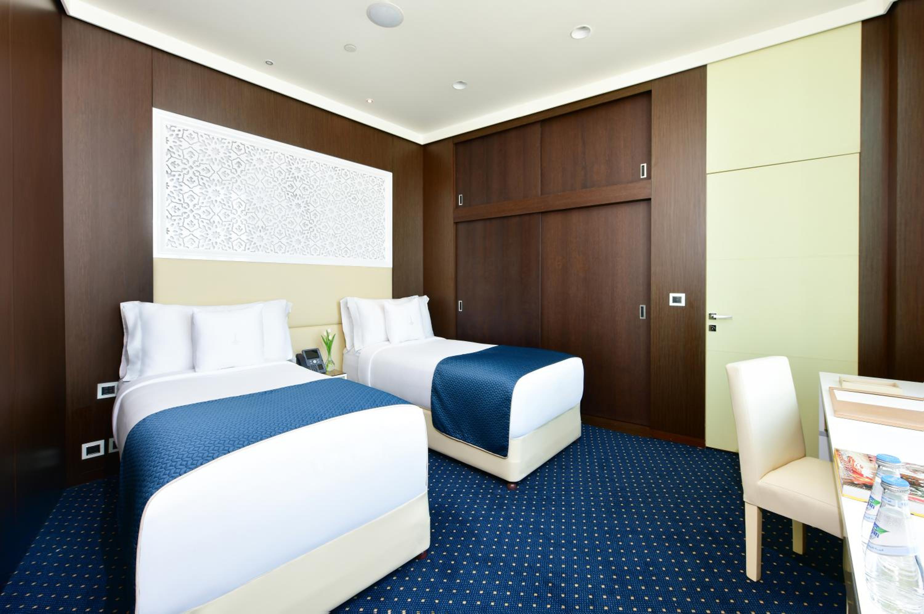 Executive Two-Bedroom Suite - Photo 4