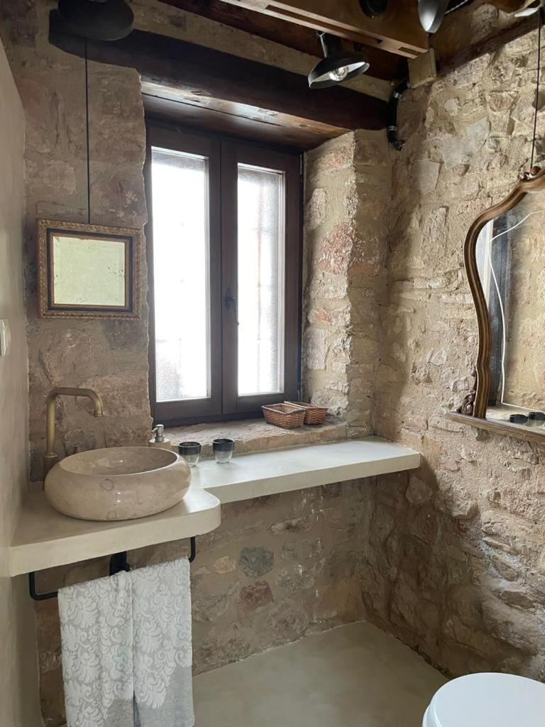 Studio - Split Level - Photo 6