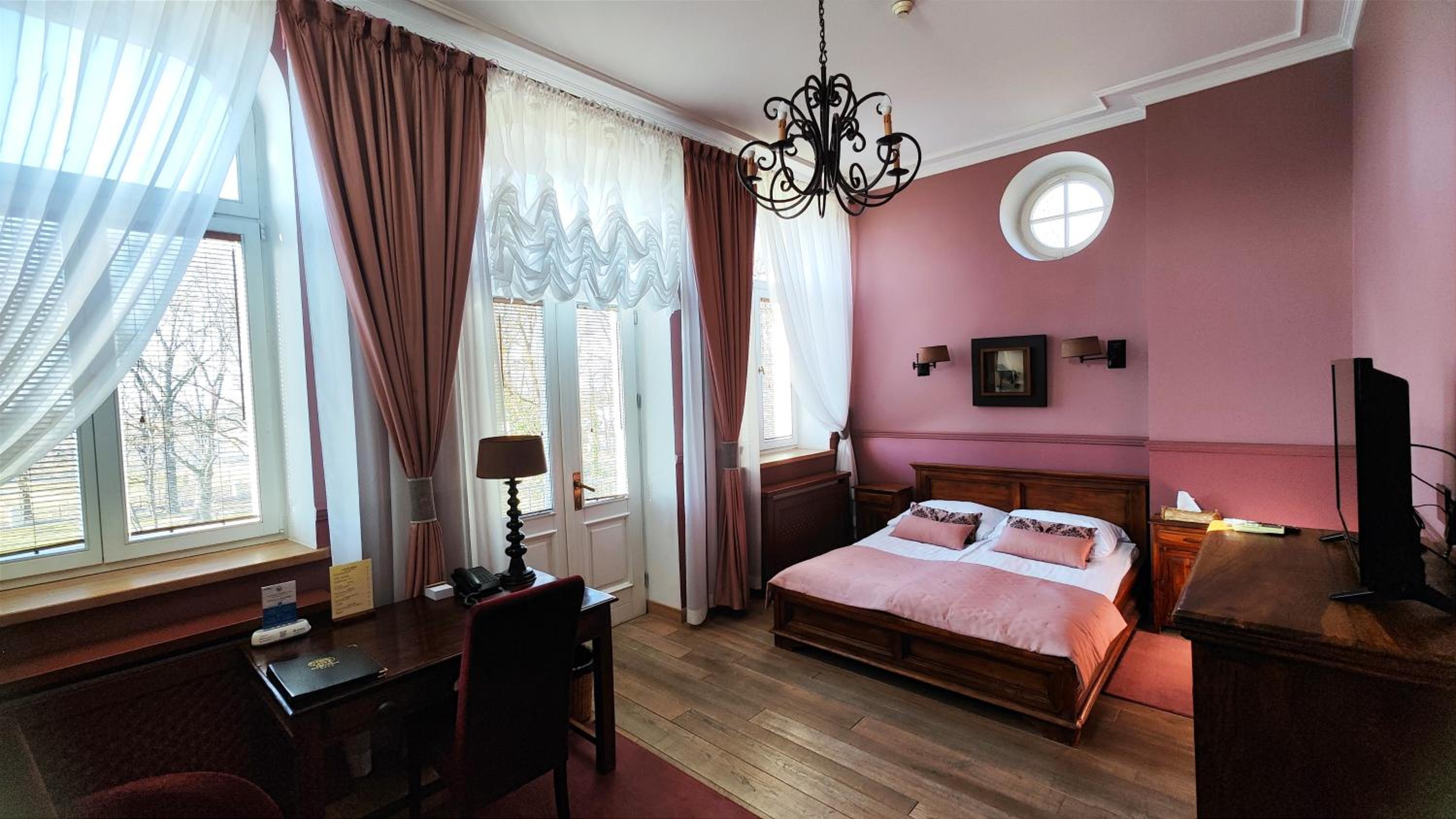 Deluxe Double Room - Photo 1