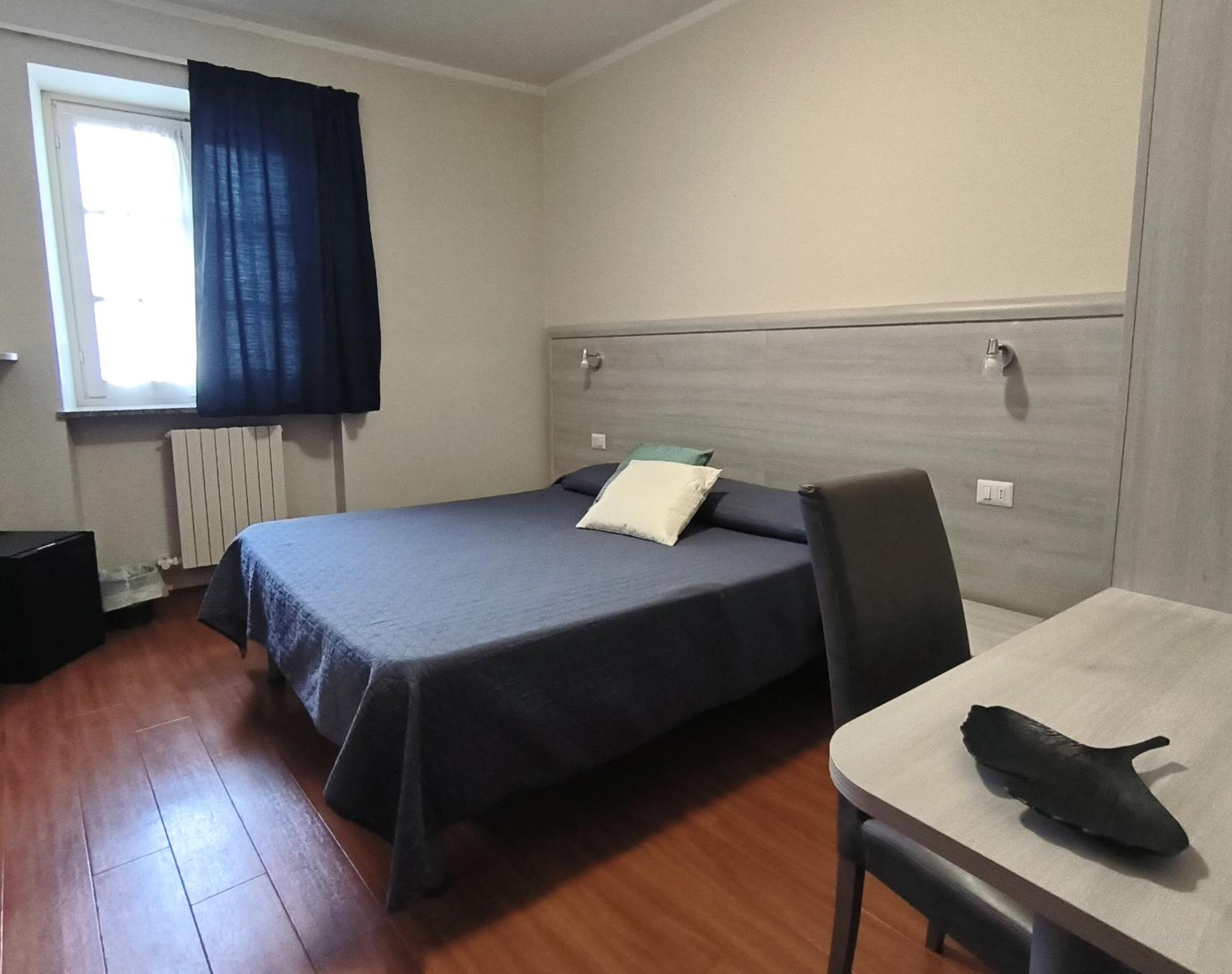 Single Room photo 2
