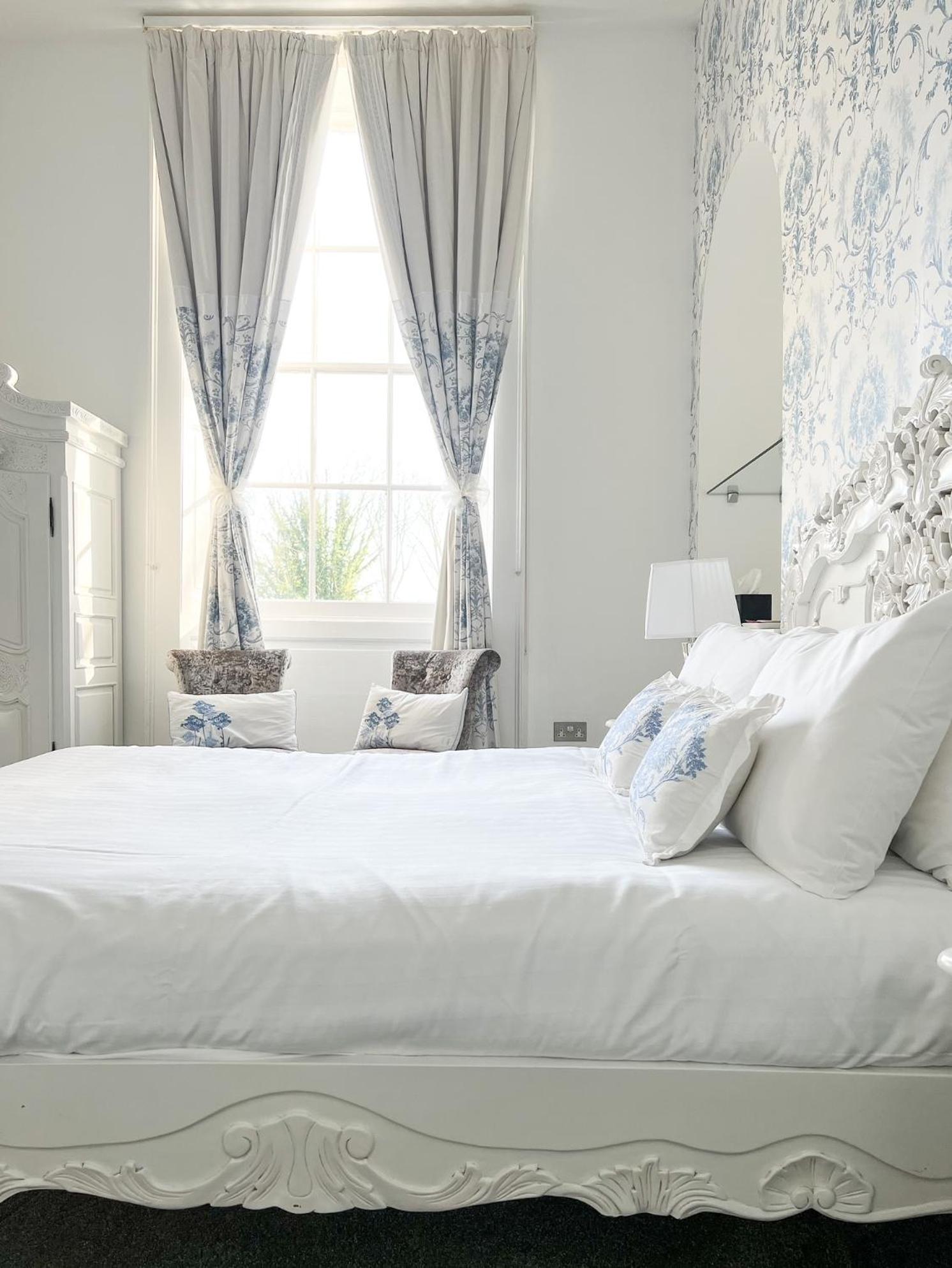 Suite - Photo 2