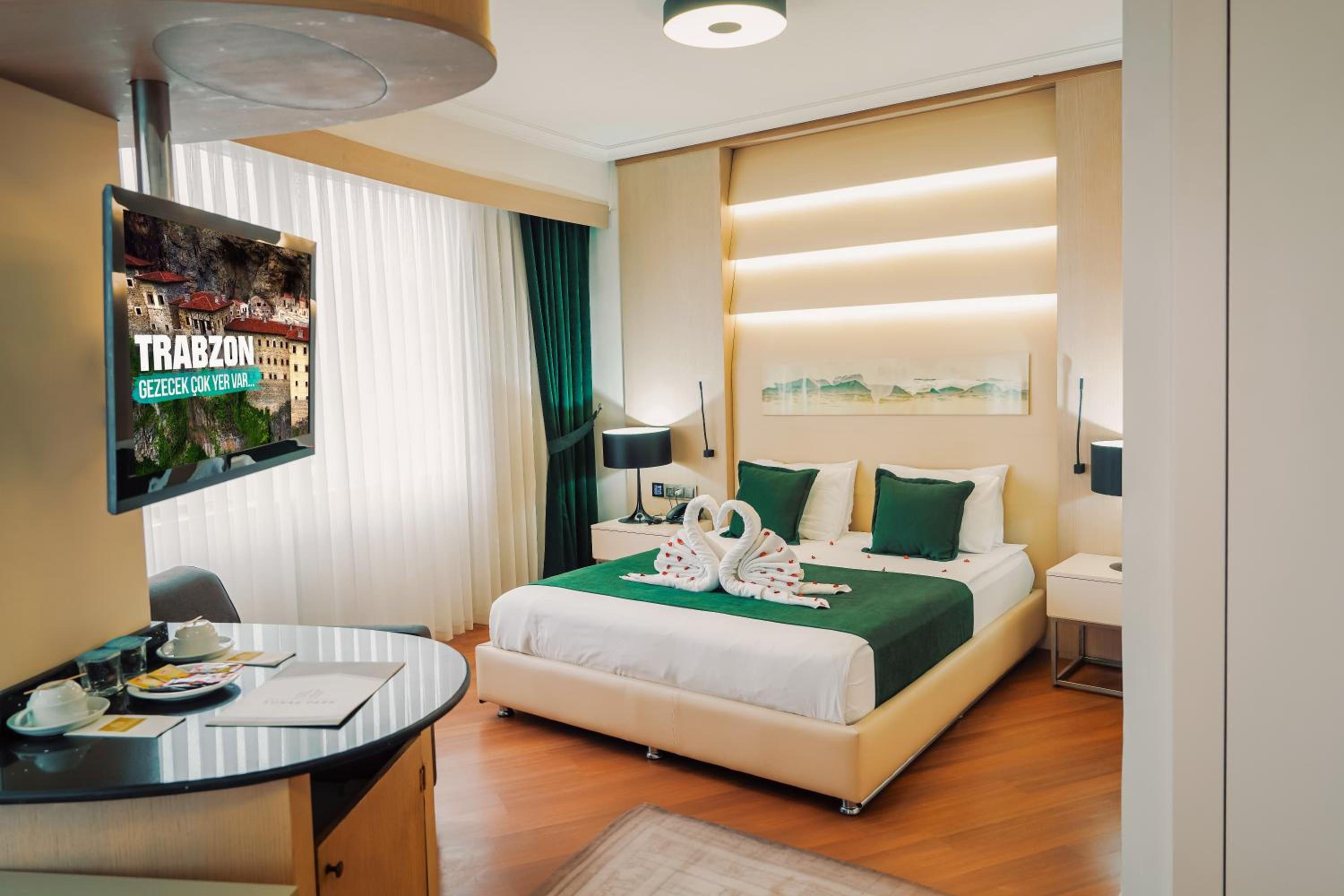 Deluxe Double Room with Sea View - Photo 1