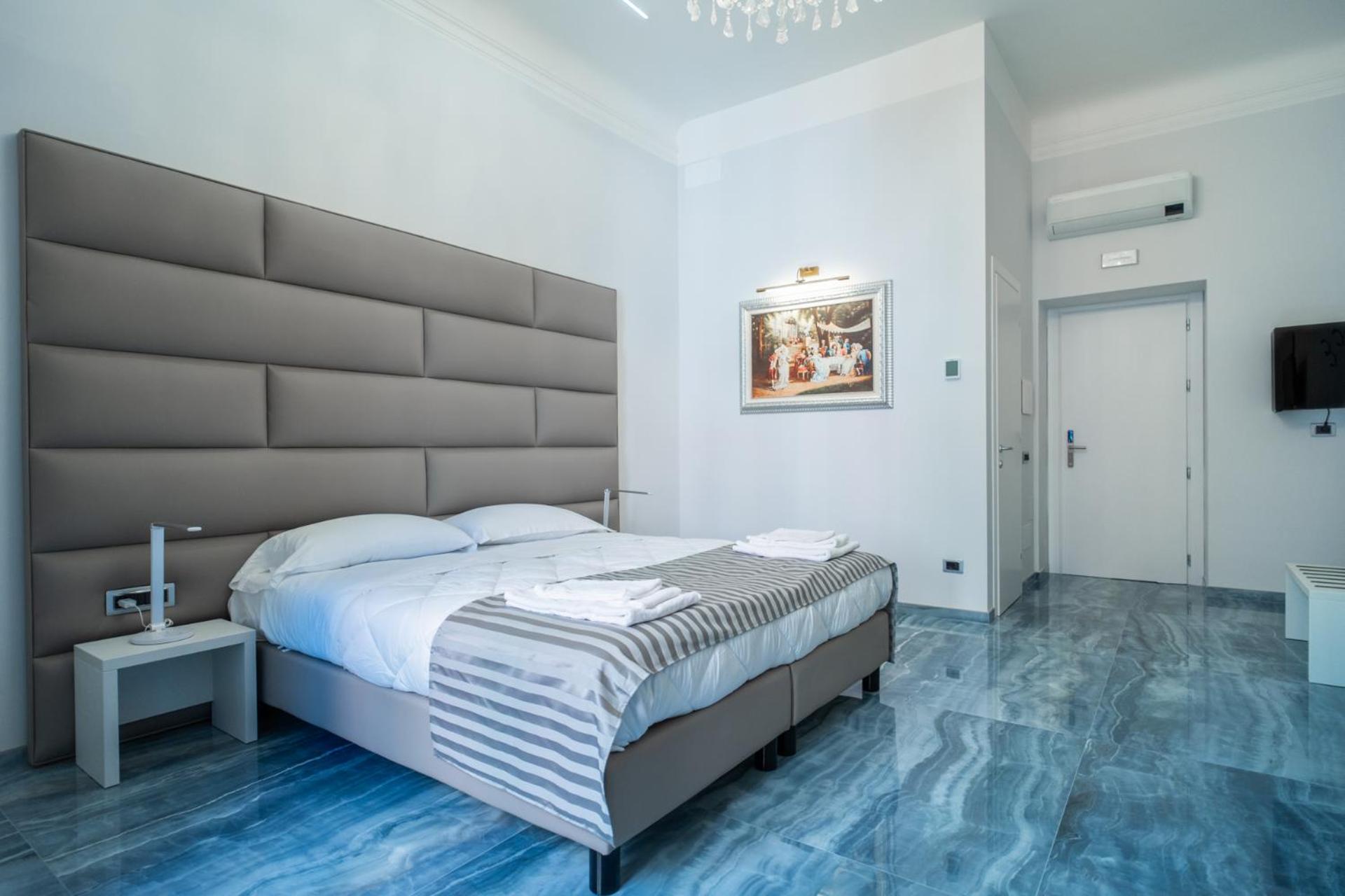 Superior Deluxe Double or Twin Room  photo 2