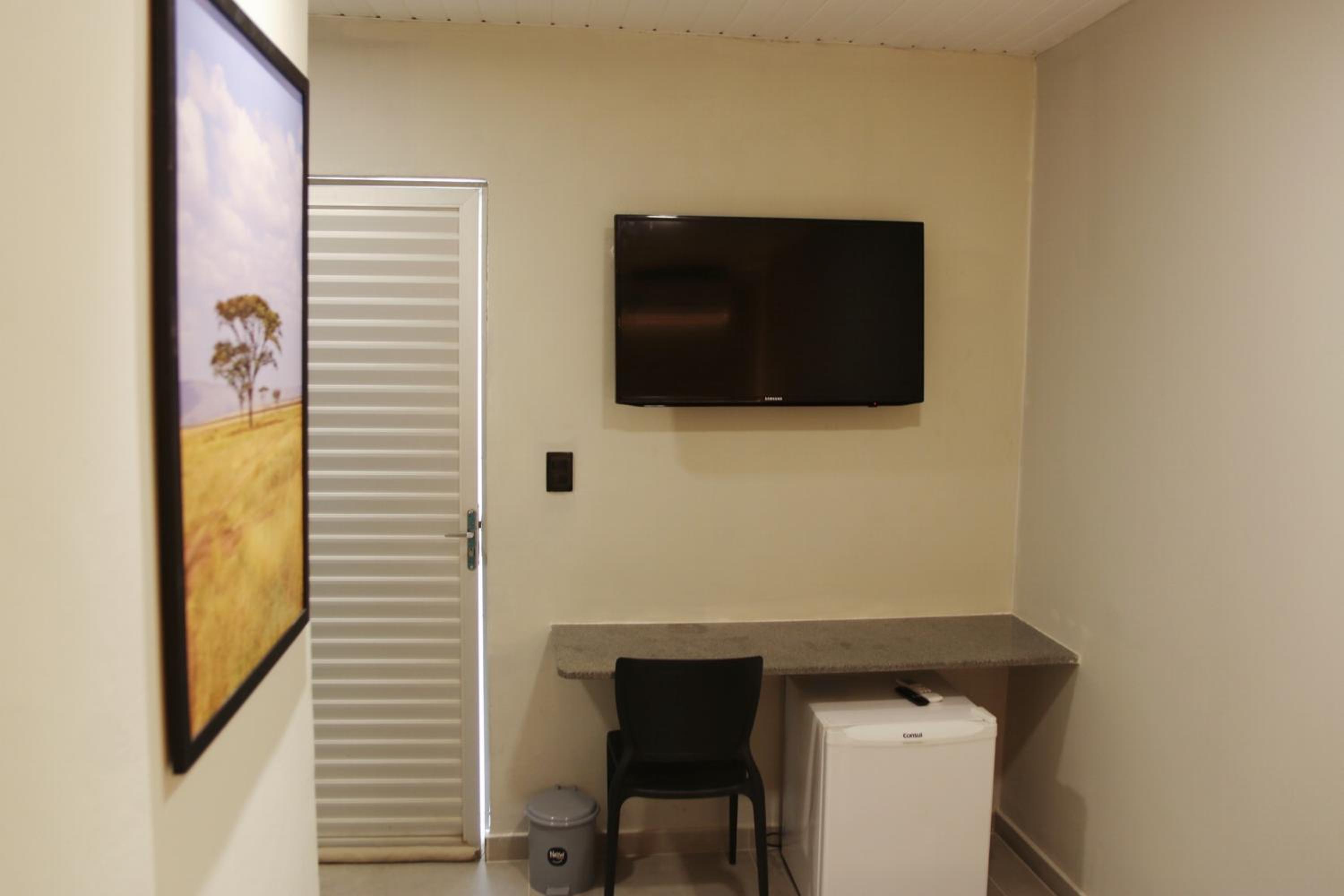 Budget Double Room photo 3
