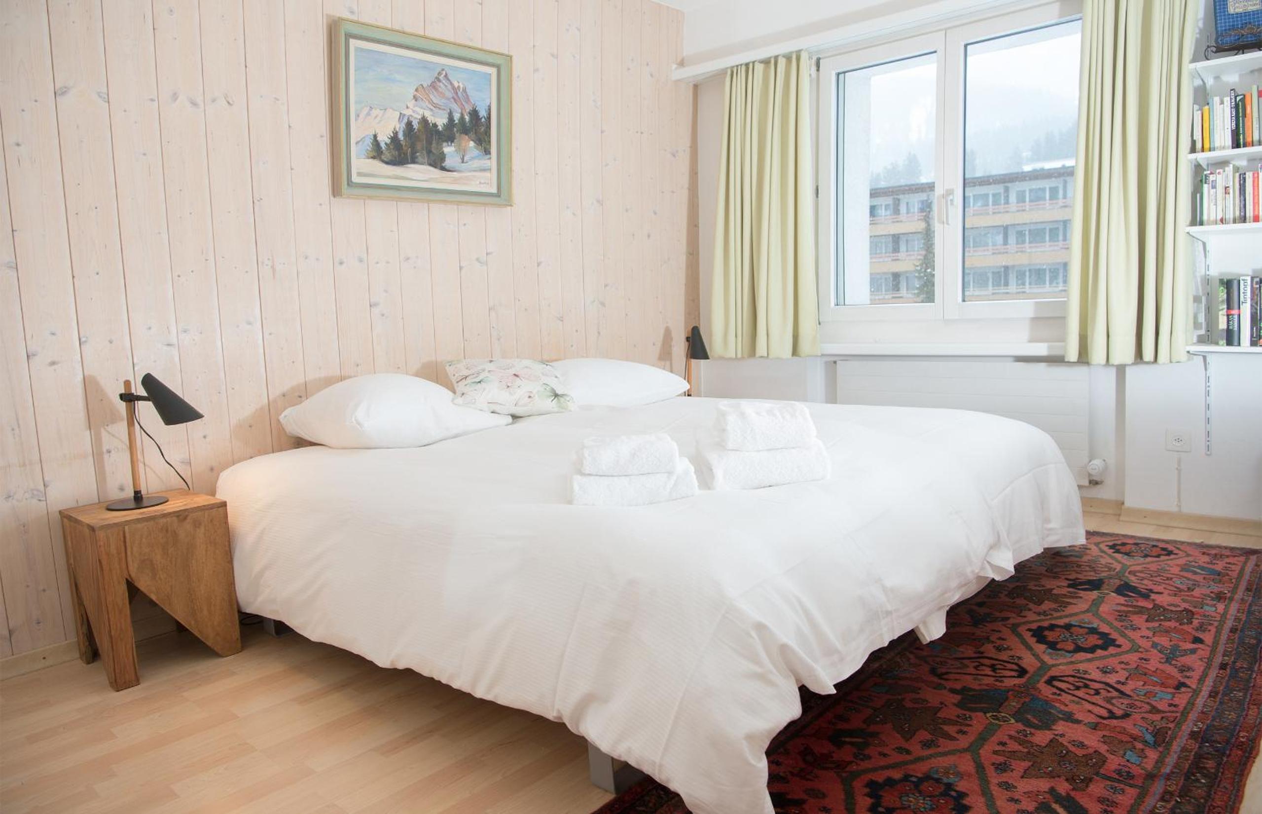 Apartment with Balcony photo 3