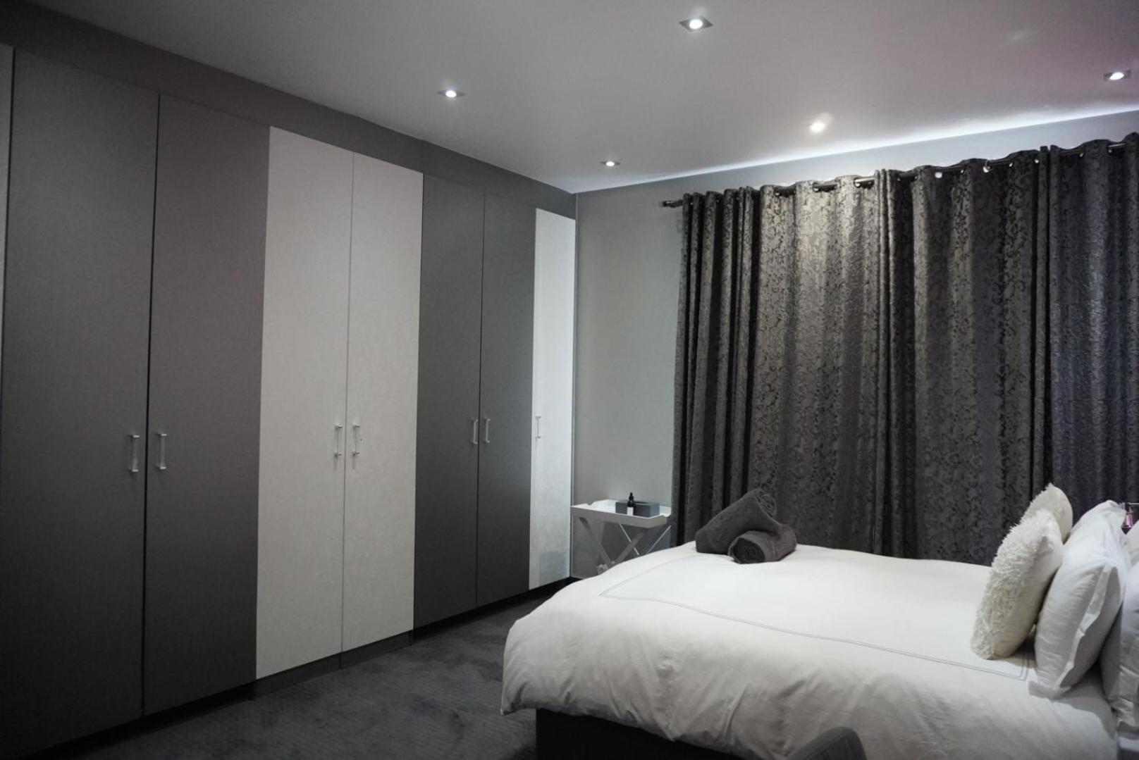 Queen Room photo 3