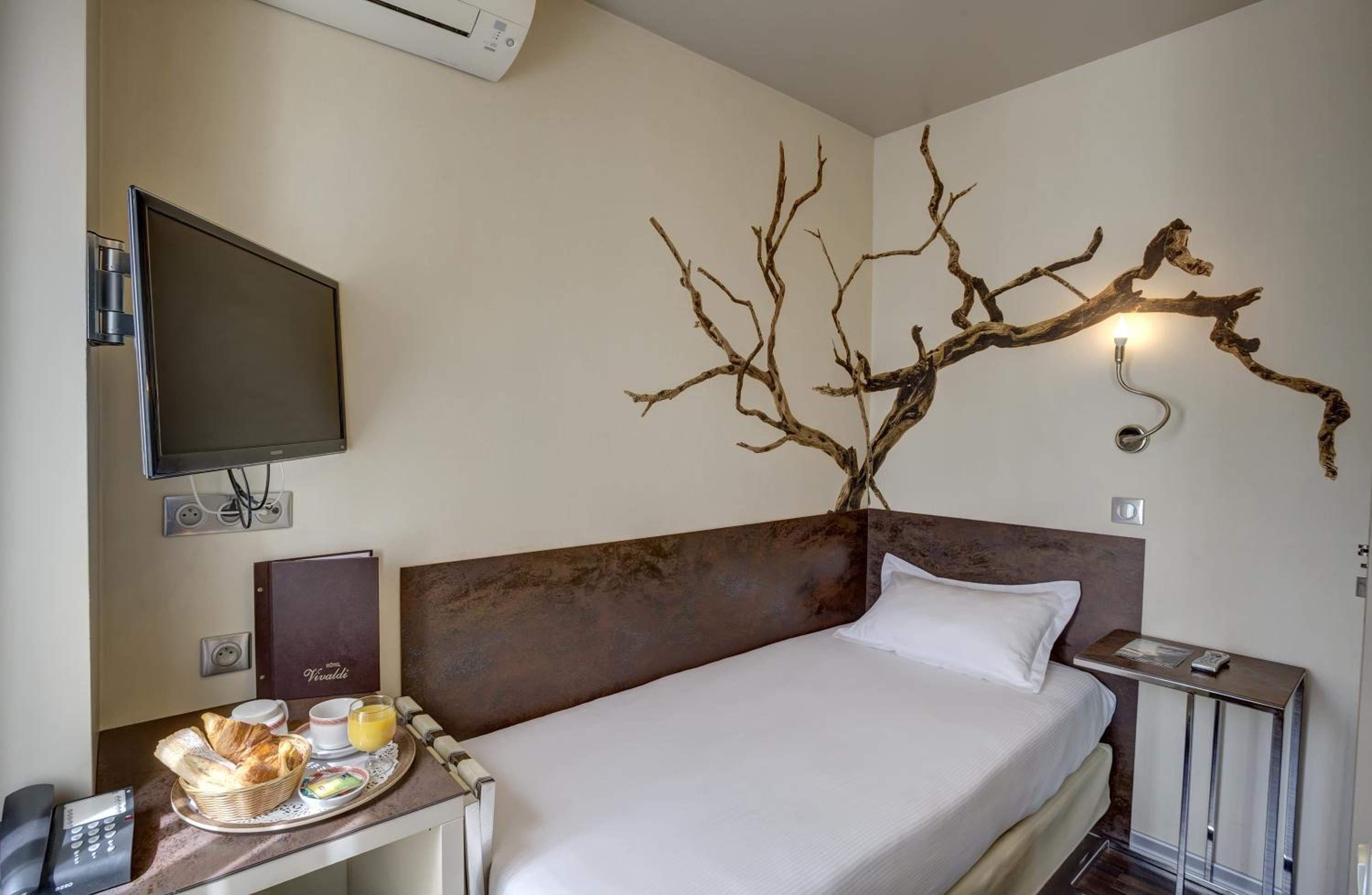 Single Room photo 3