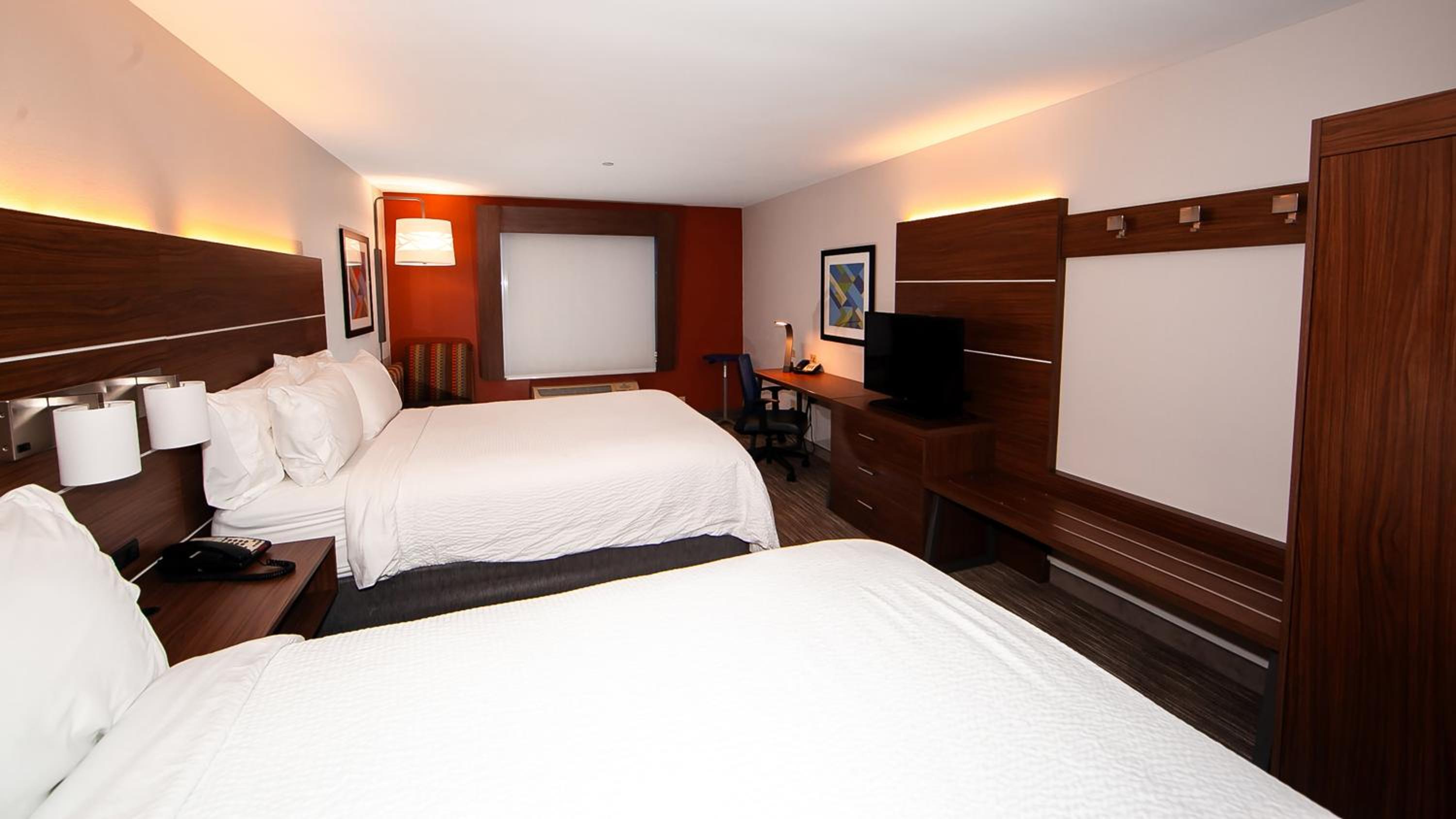 King Room - Disability Access photo 2