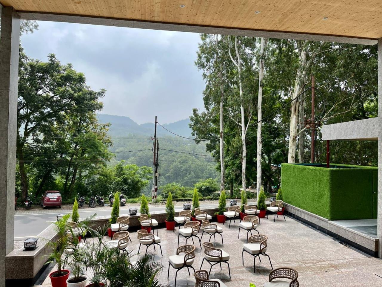 Classic Room with Green View (Non Smoking)