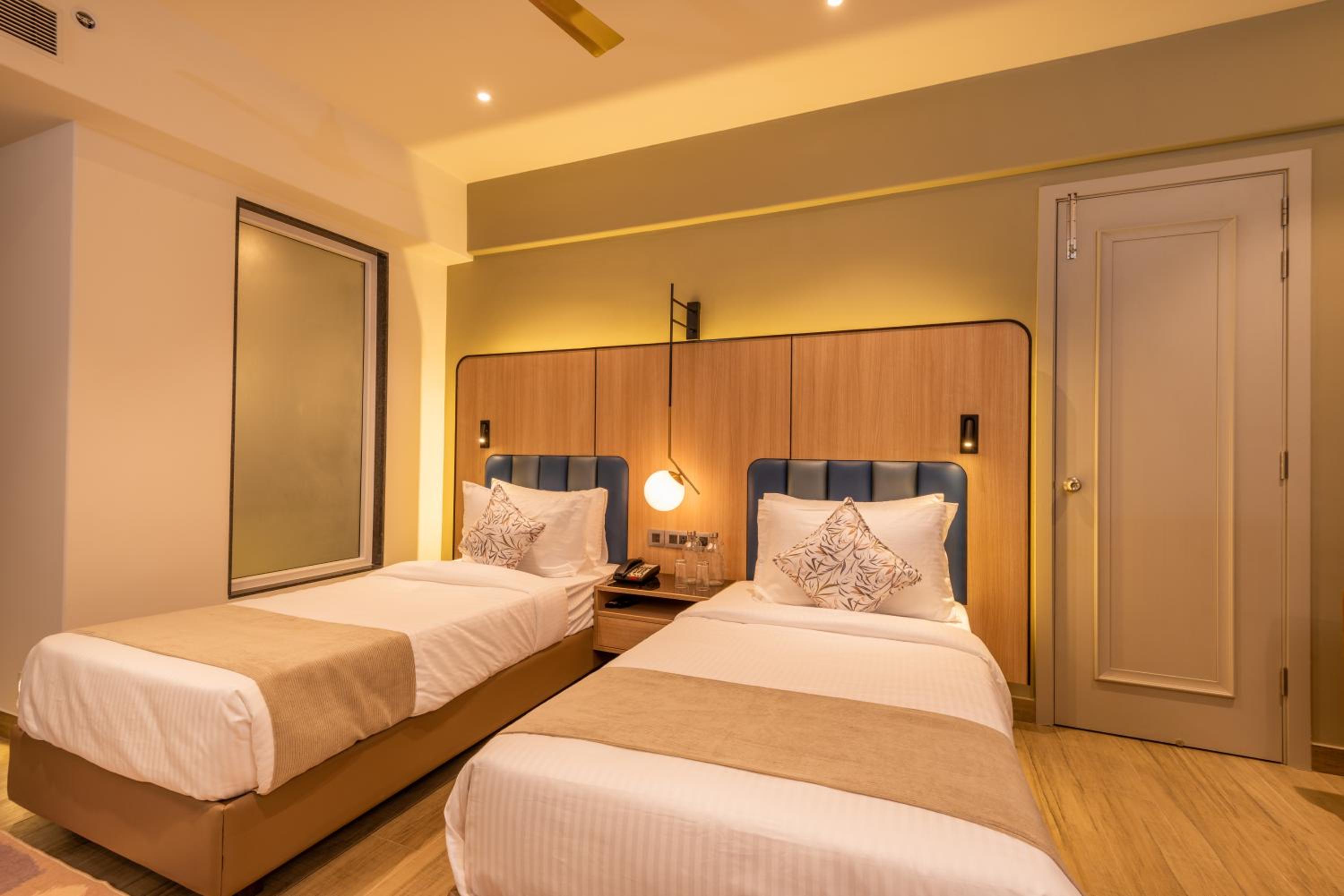 Twin Room - Photo 6