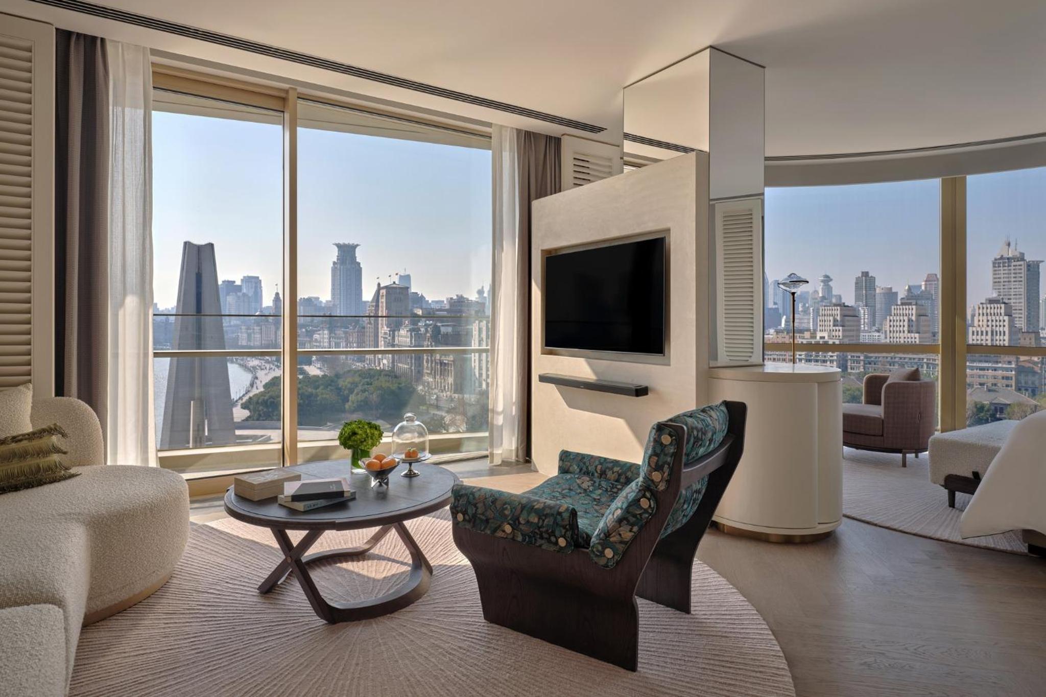 Seagull Suite with Bund View