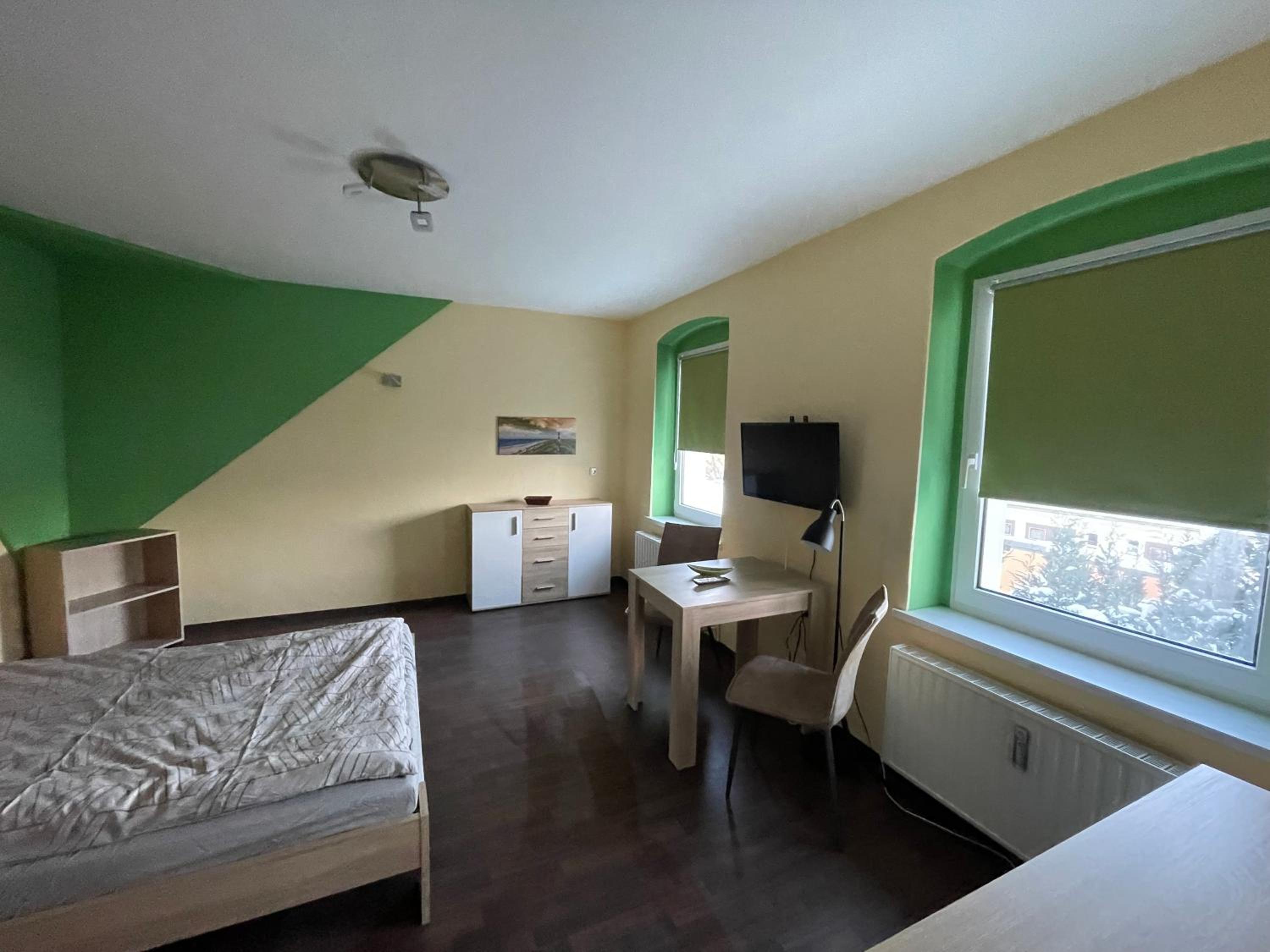 One-Bedroom Apartment photo 2