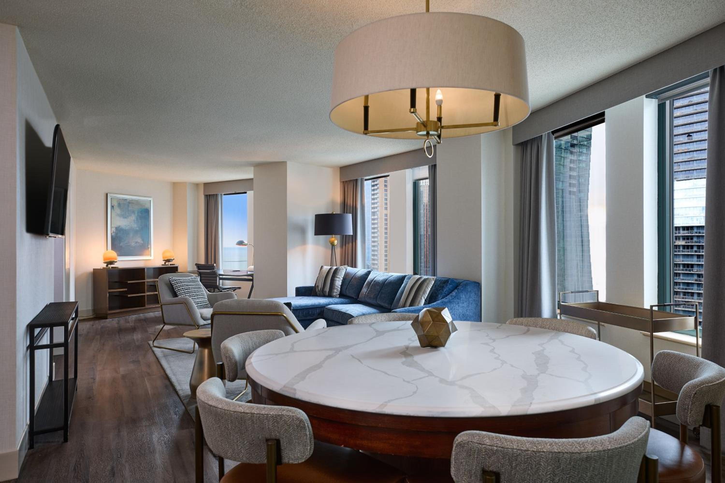 Illinois Suite, King Room - Photo 2