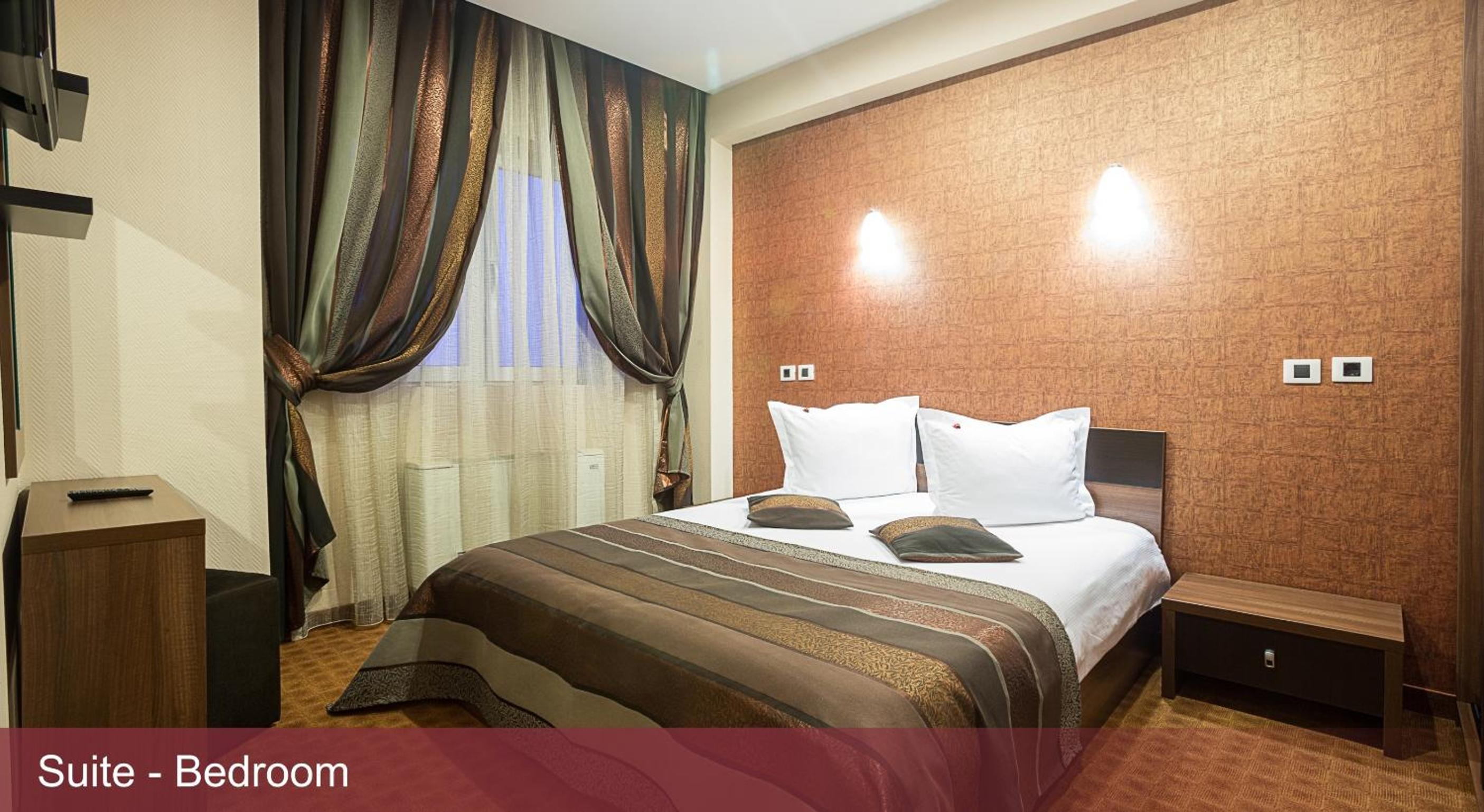 One-Bedroom Apartment - Photo 4