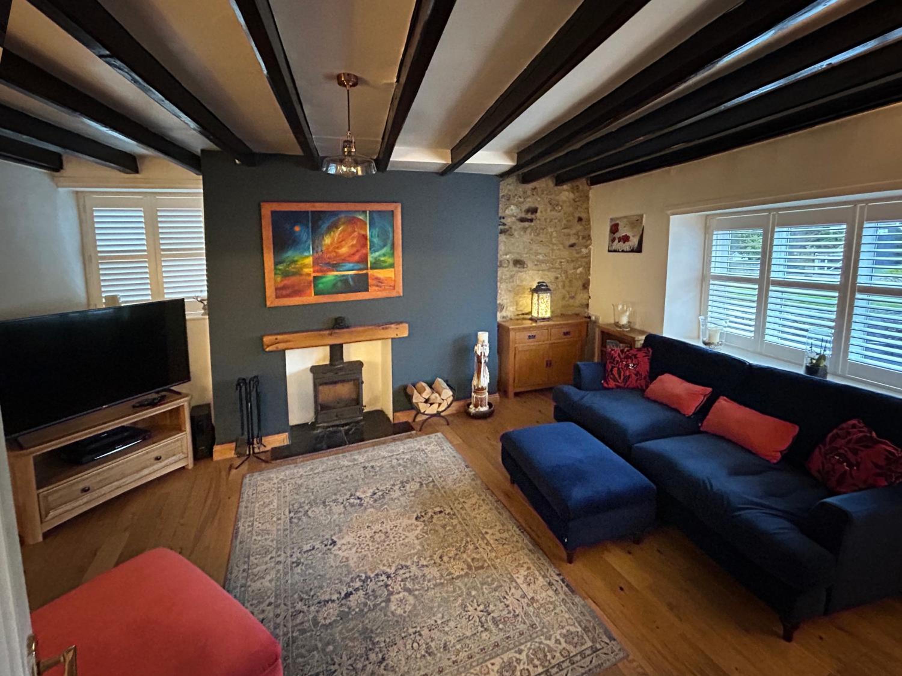 Three-Bedroom House photo 2