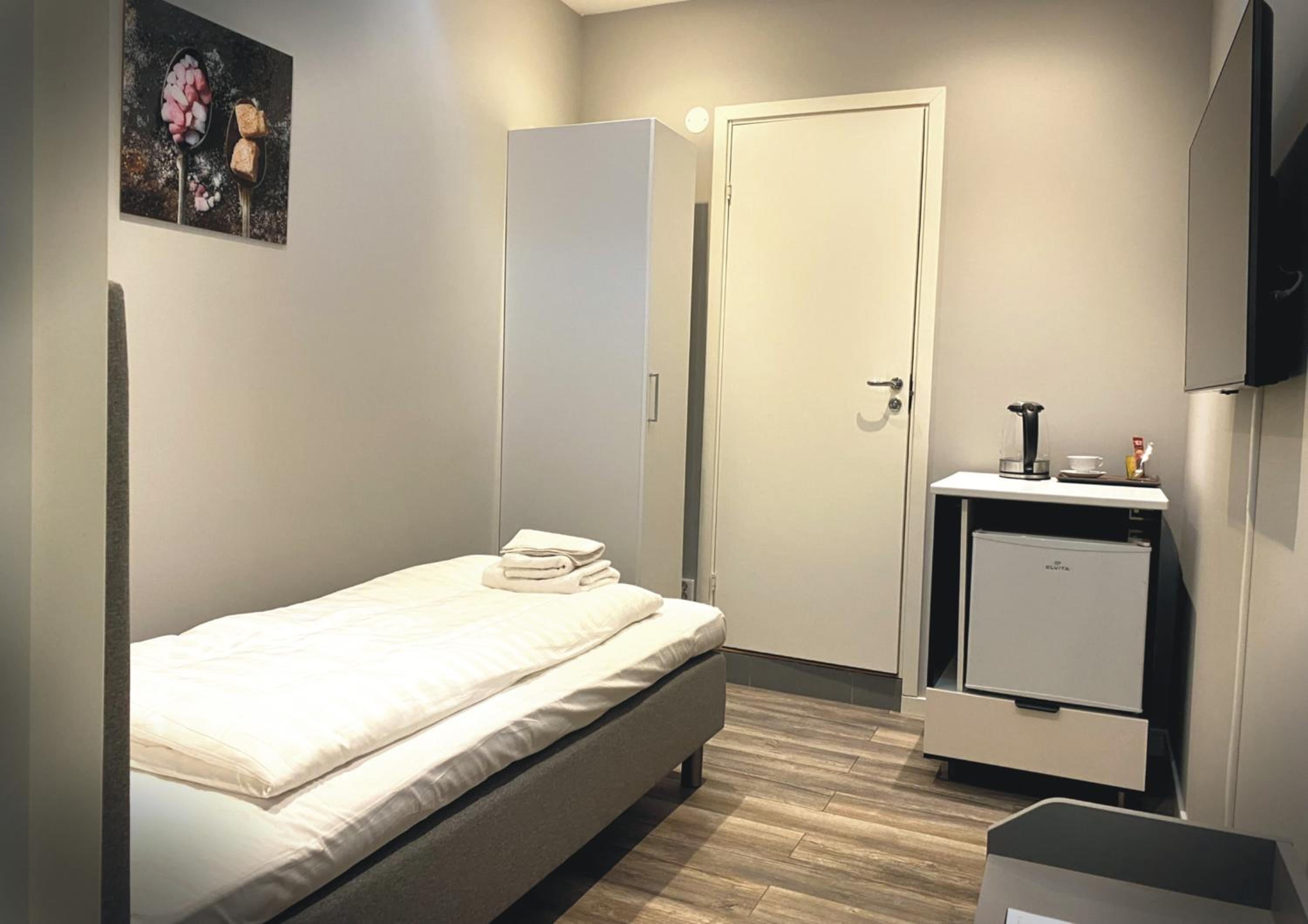 Single Room without Window