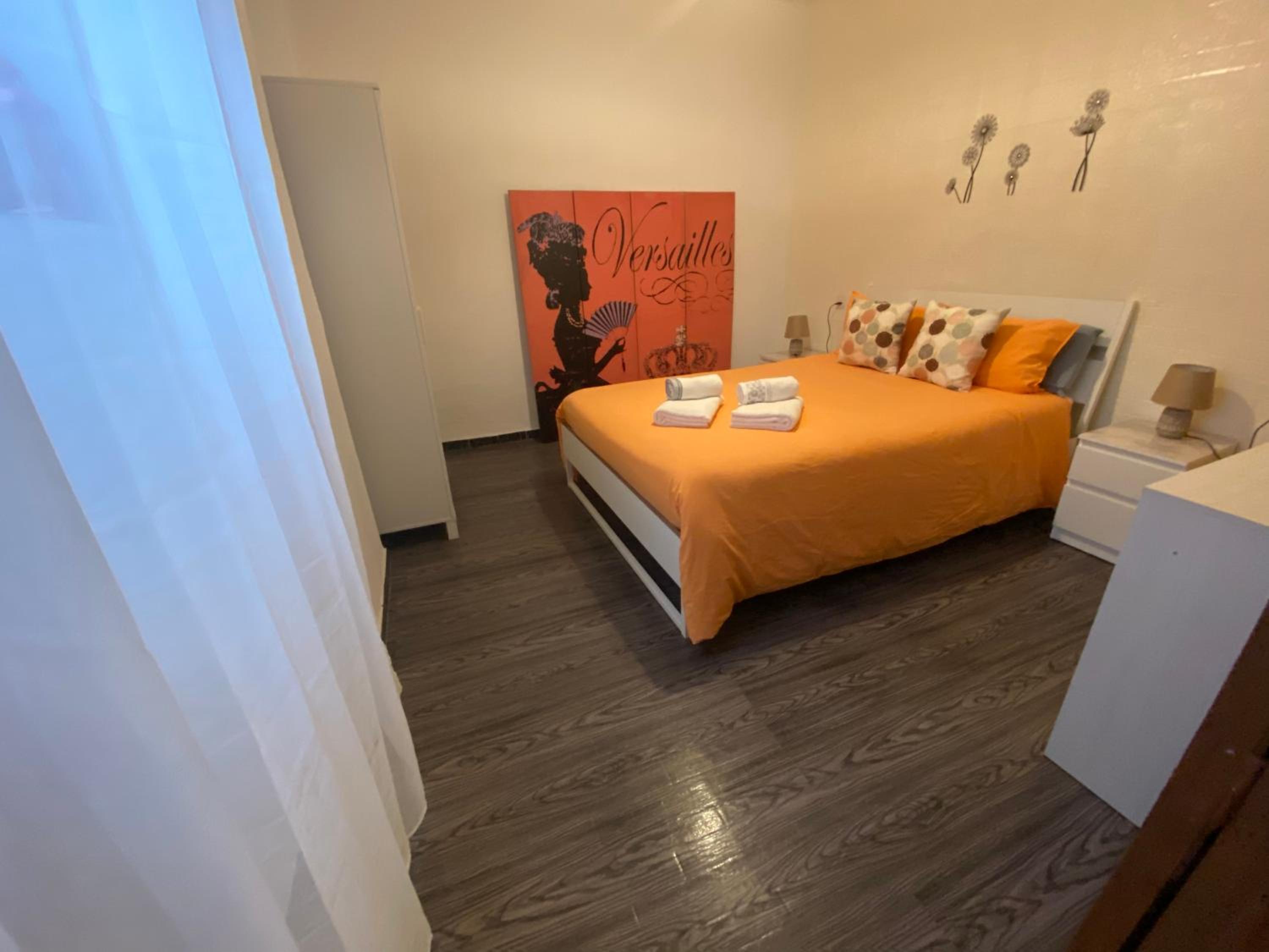 One-Bedroom Apartment - Photo 17