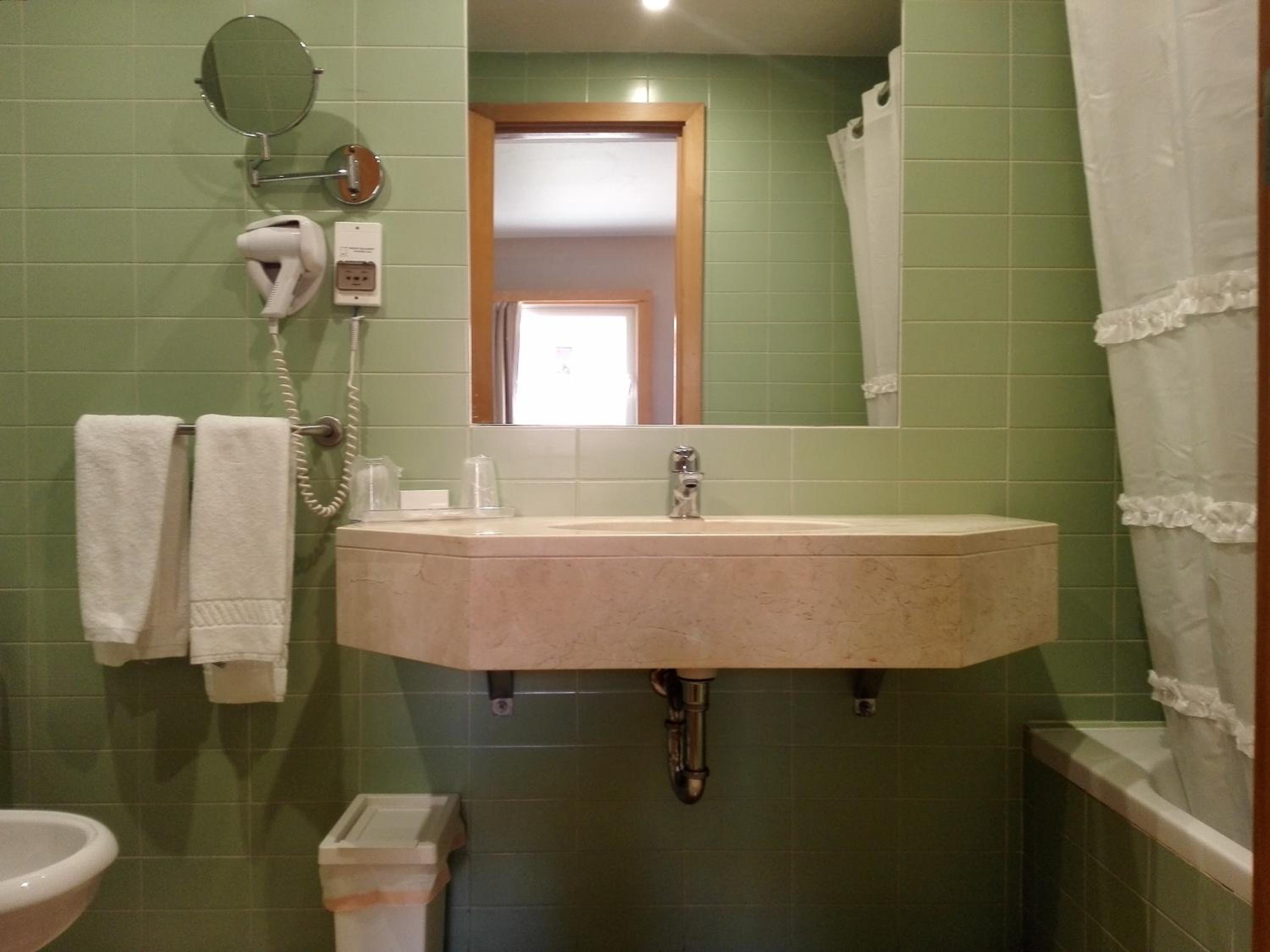 Triple Room - Photo 6
