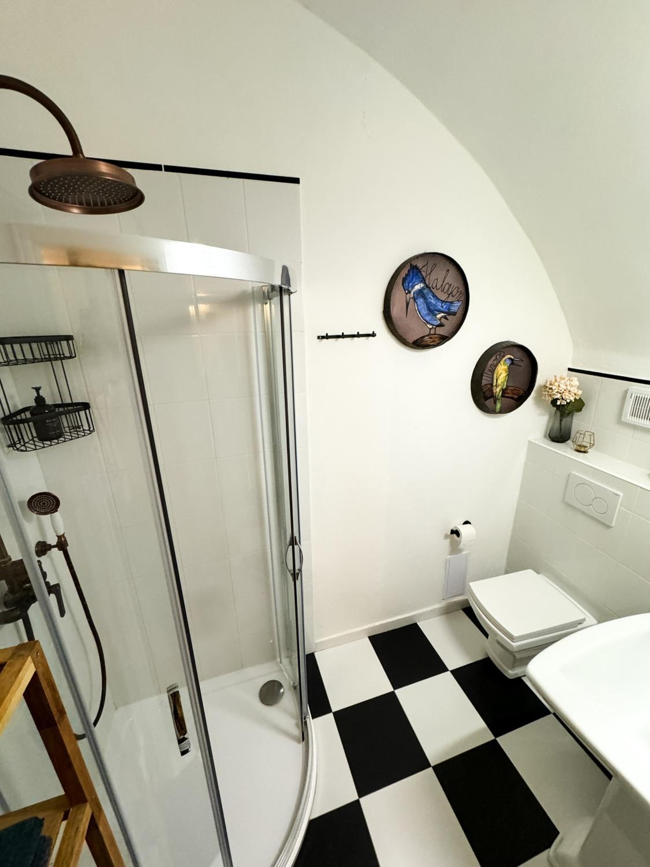 Apartment with Terrace - Photo 16
