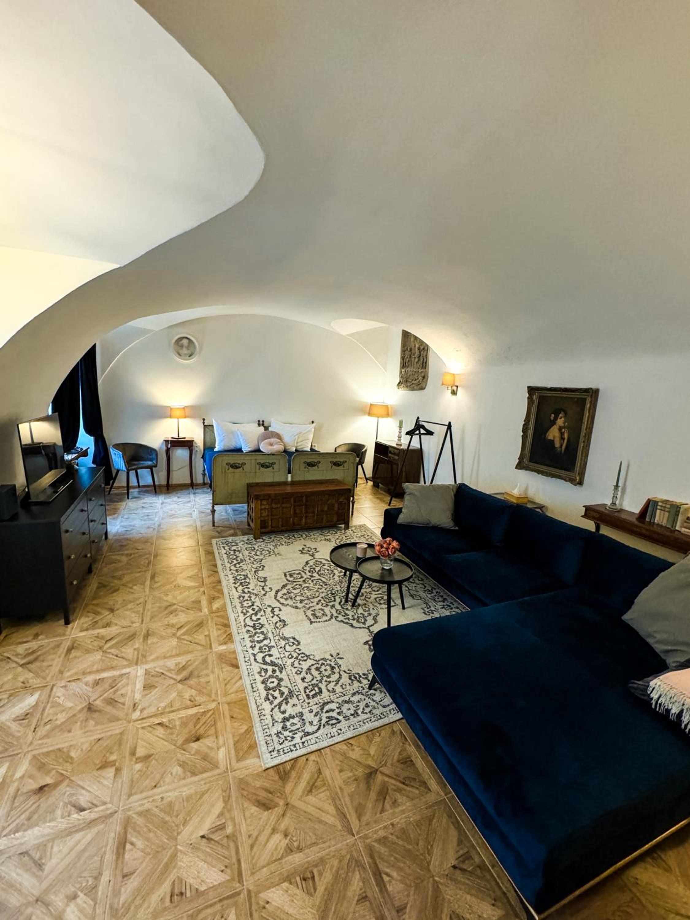 Apartment with Terrace - Photo 1