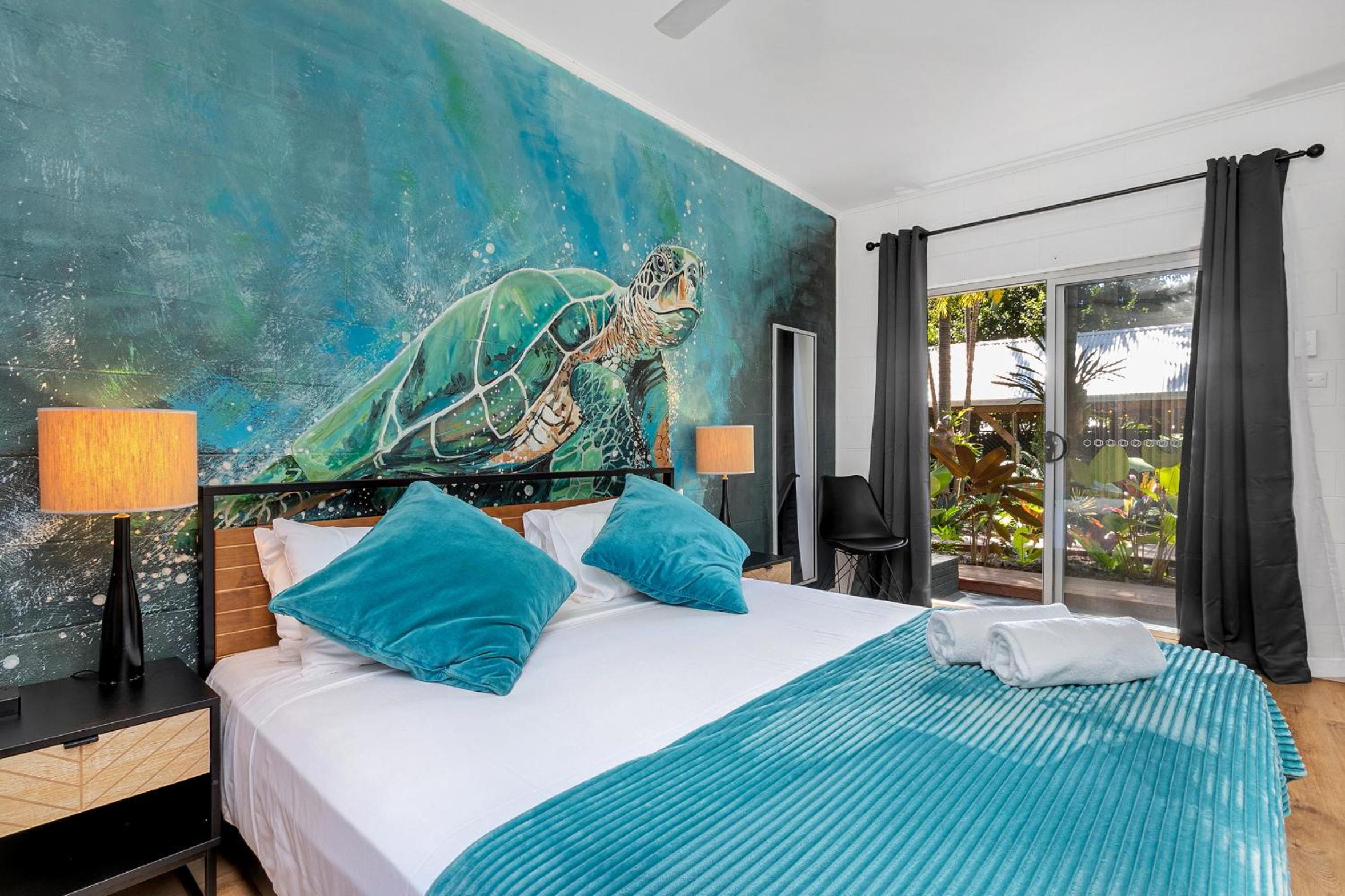 Two-Bedroom Apartment with direct pool access photo 1