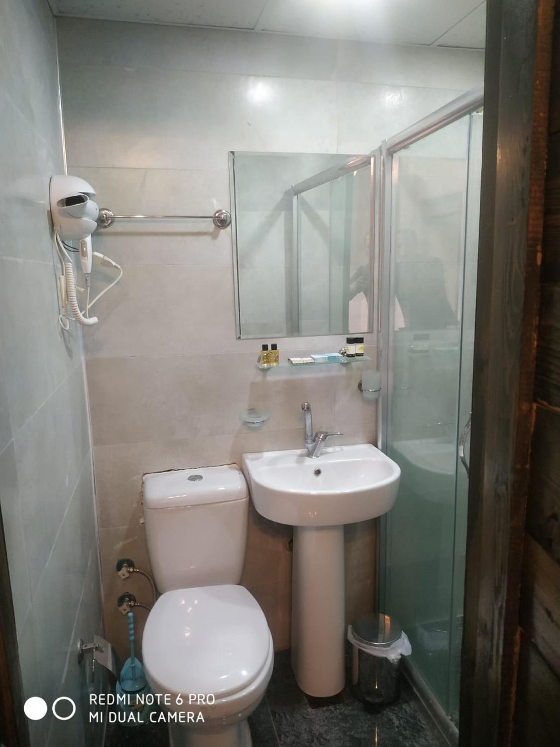 Deluxe Room (1 adult + 1 child) - Photo 11