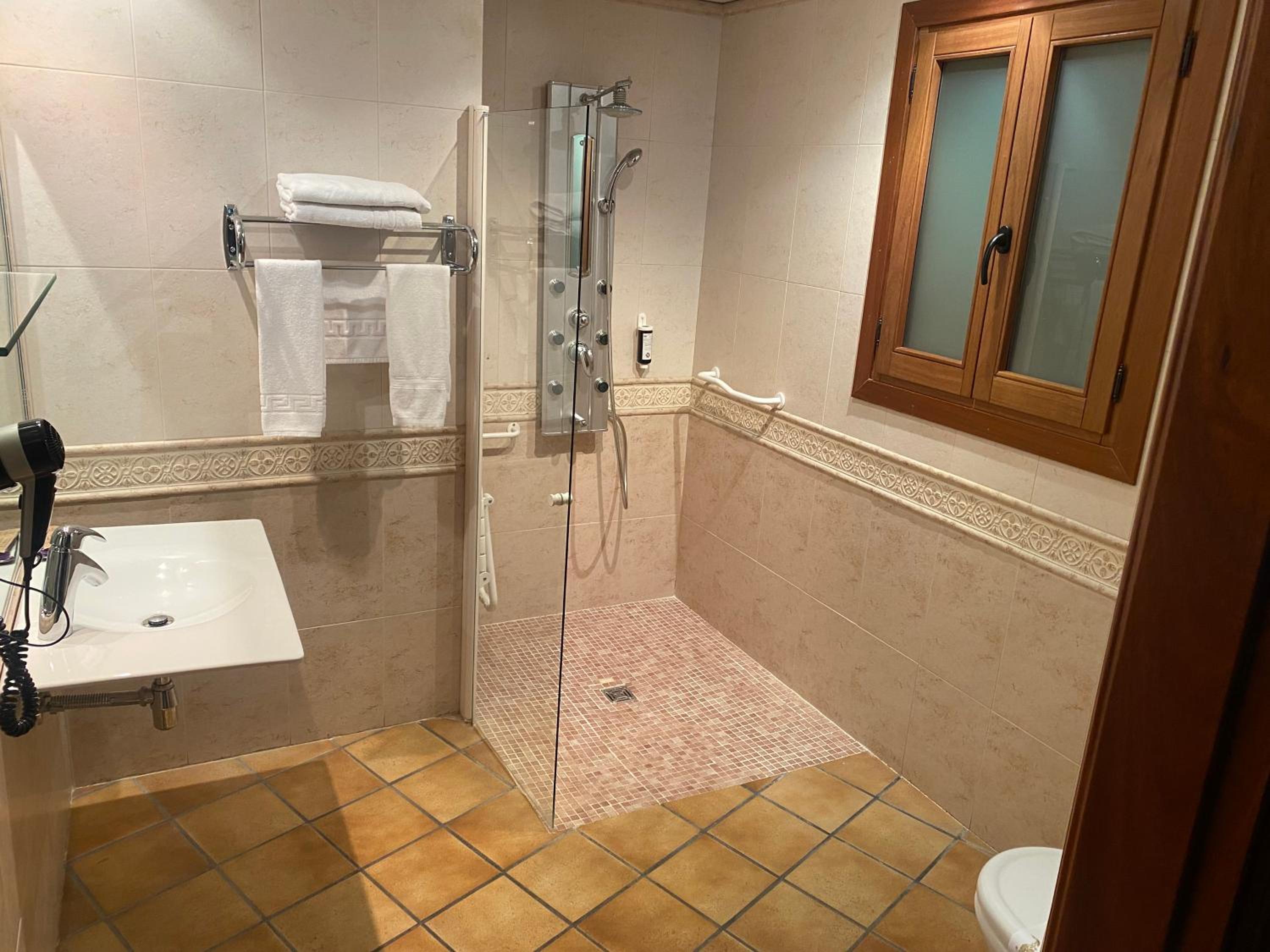 Double Room - Disability Access