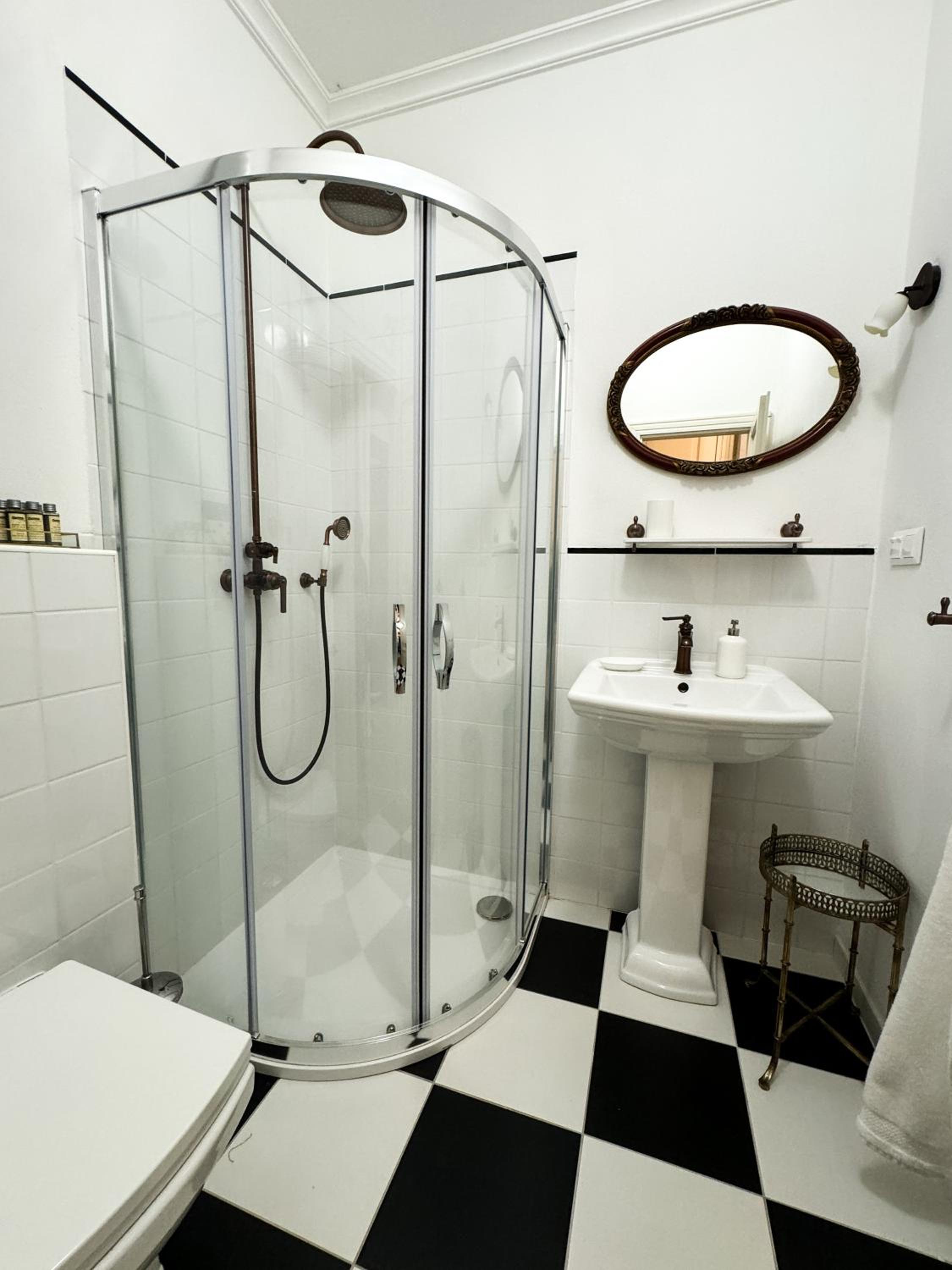 Deluxe Apartment - Photo 10