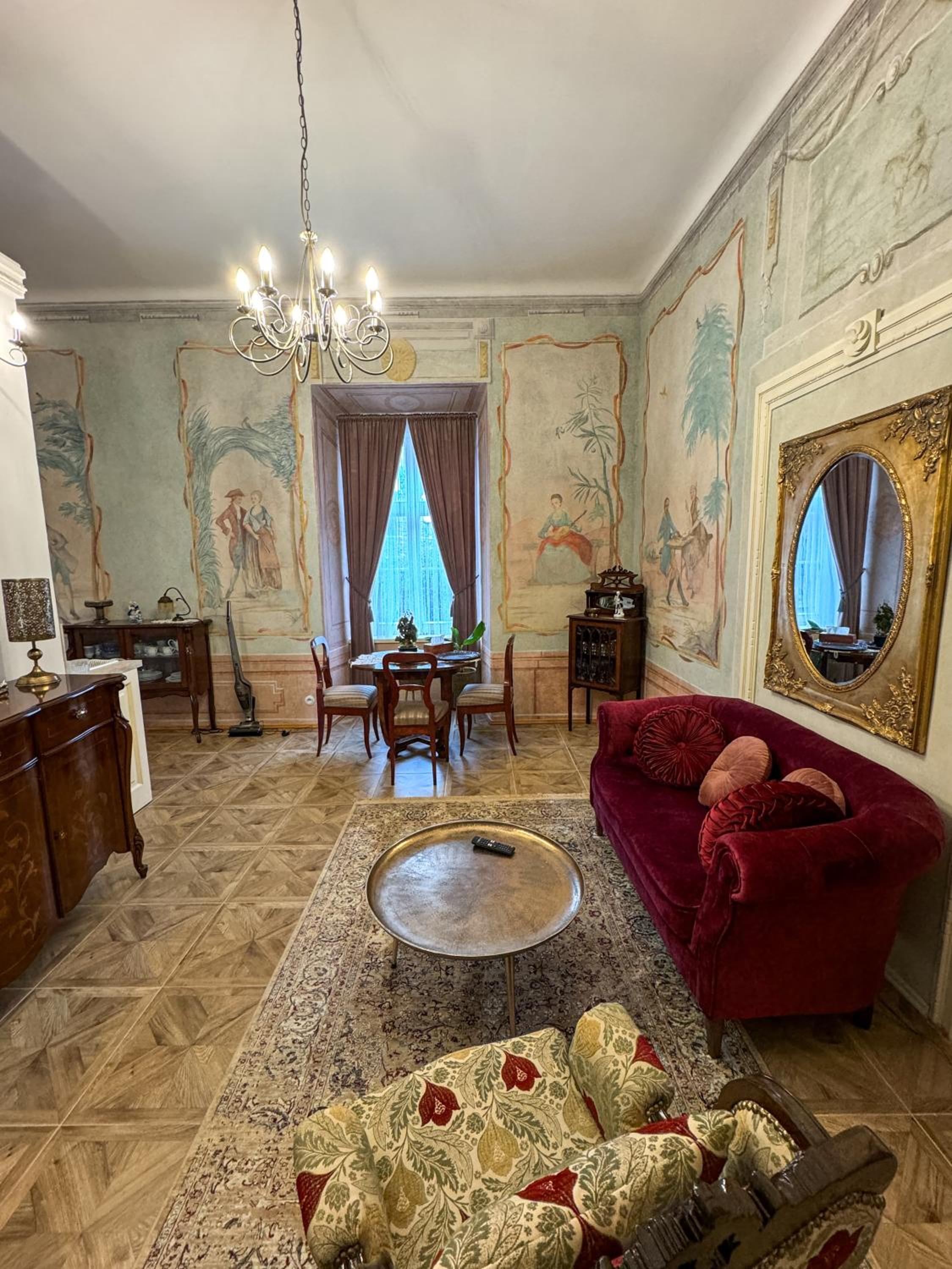 Deluxe Apartment - Photo 2
