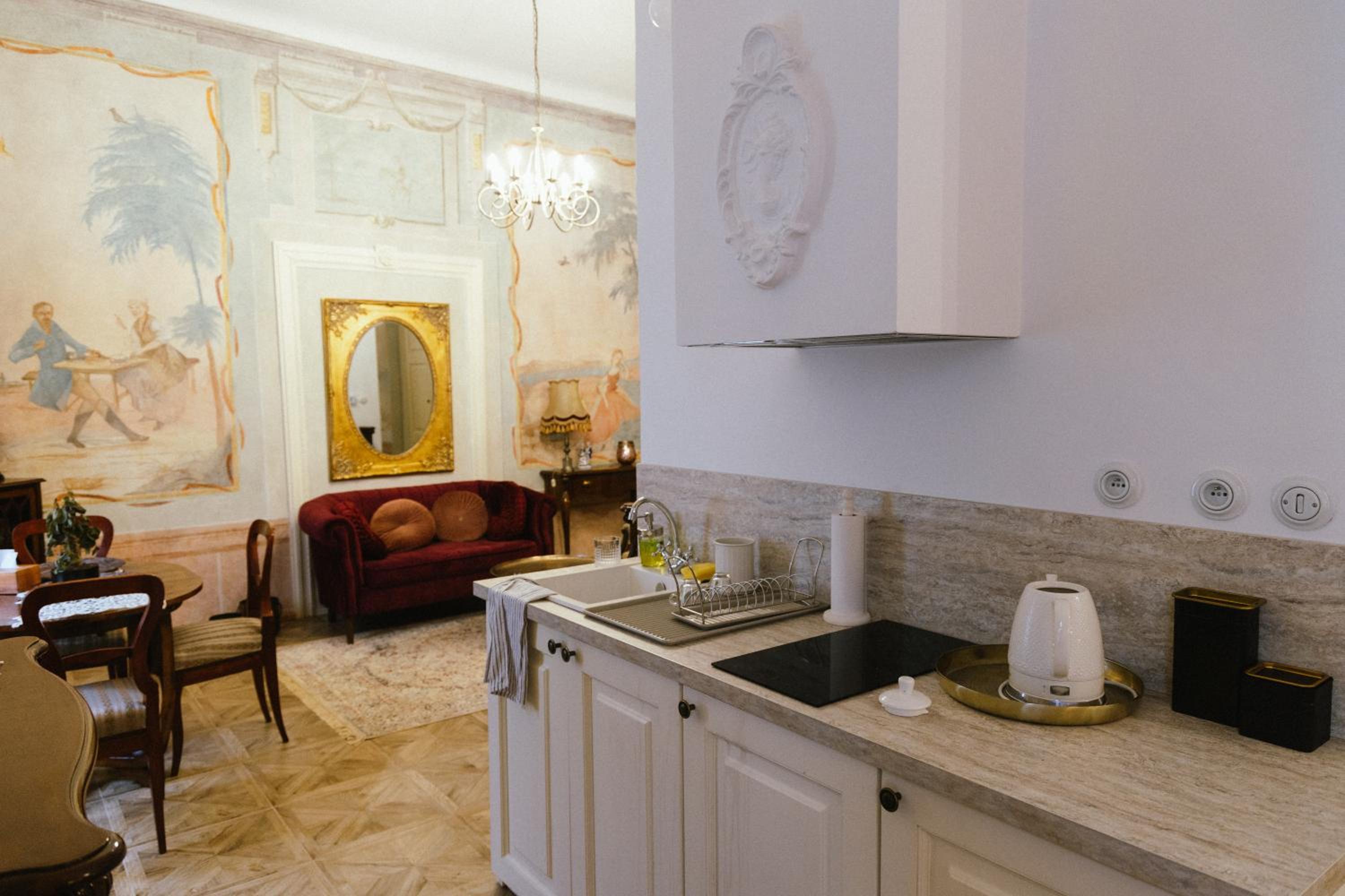 Deluxe Apartment - Photo 9