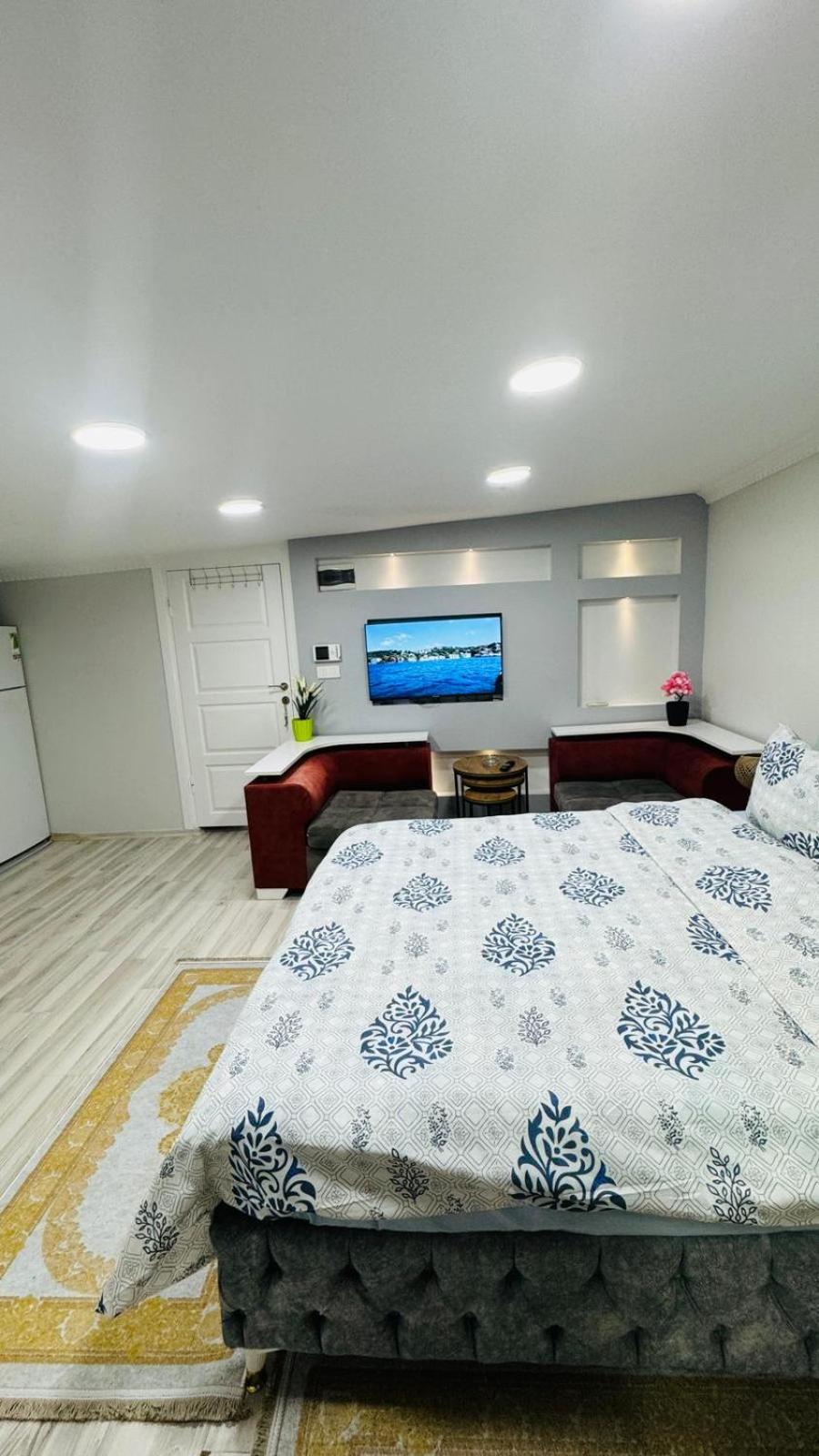 Apartment With Sea View photo 2