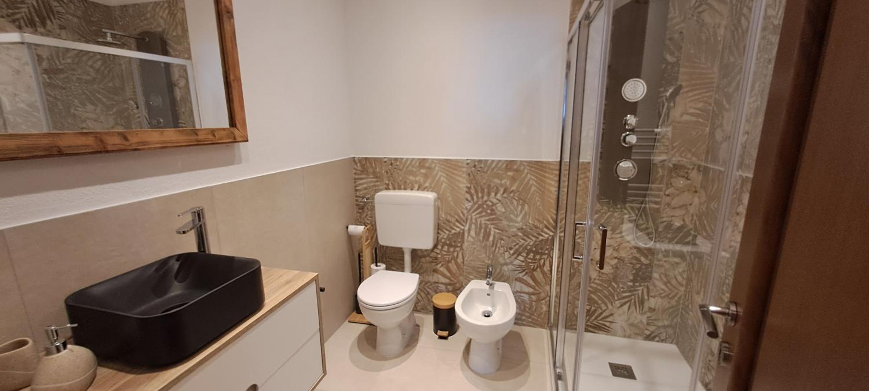 Apartment - Ground Floor photo 3