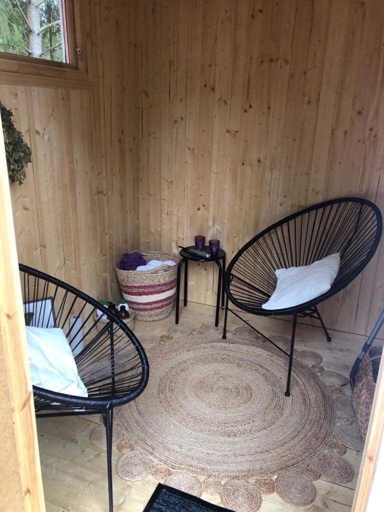One-Bedroom House photo 2