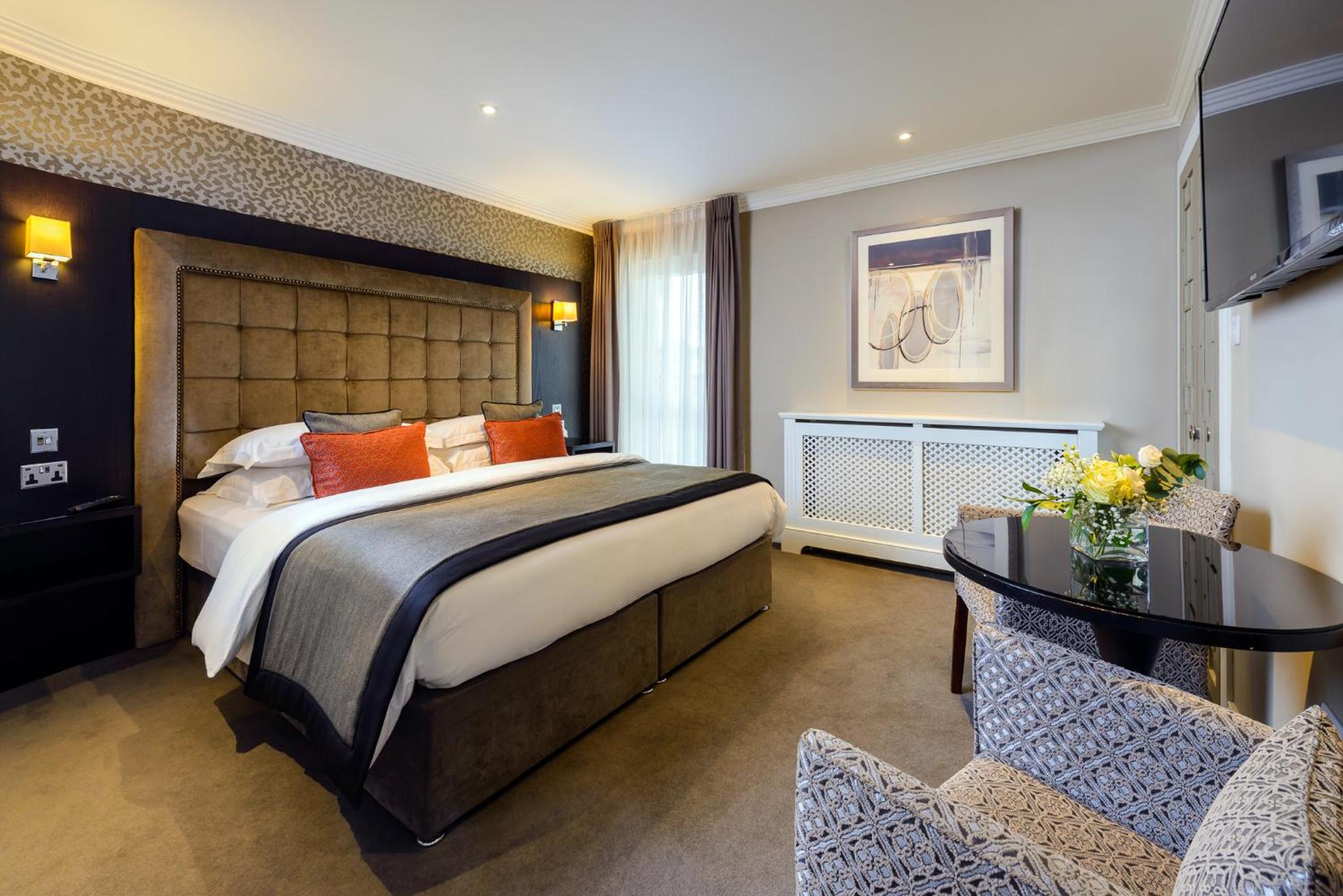 Deluxe Junior Suite - Photo 10