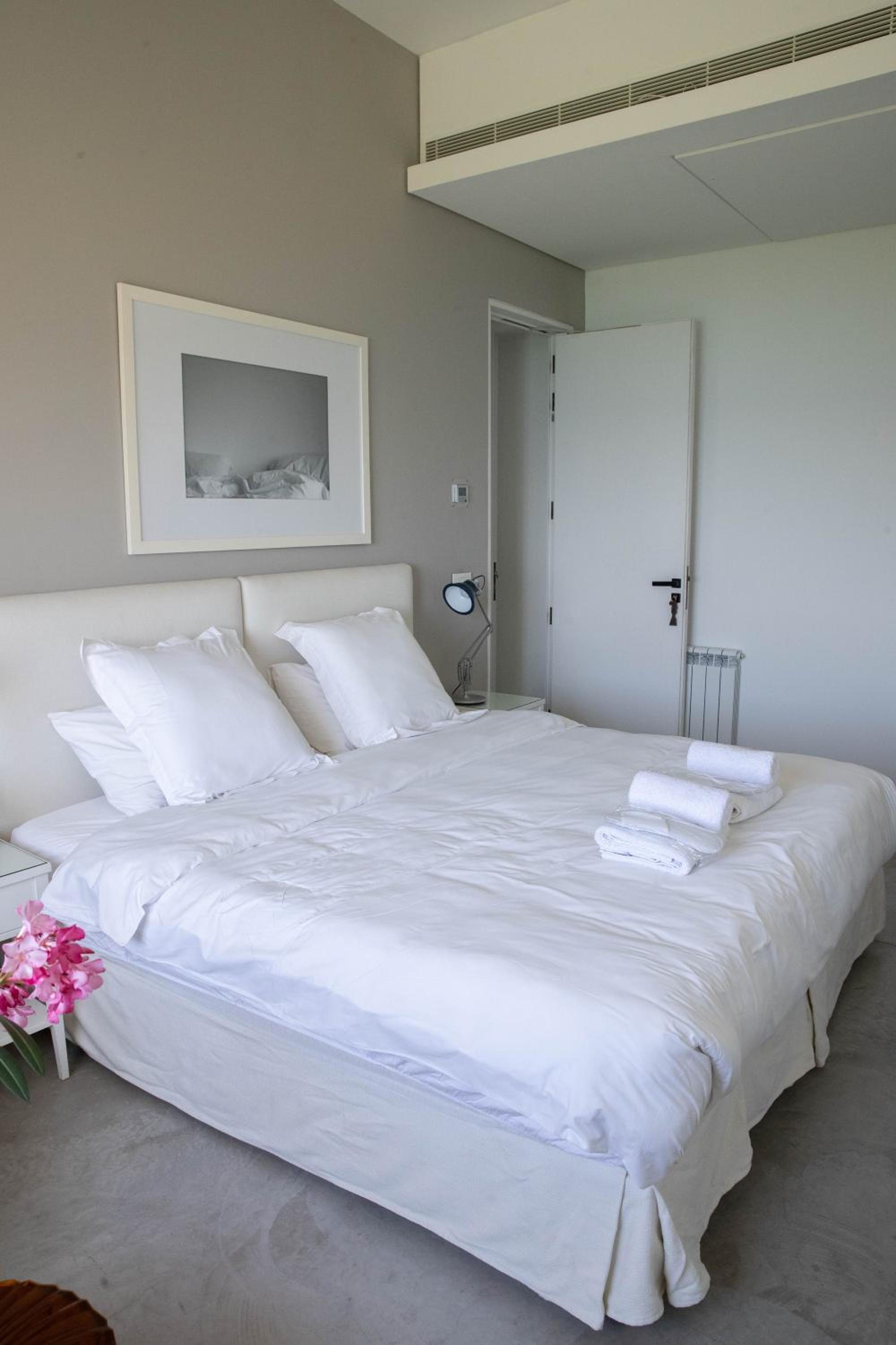 Double or Twin Room with Sea View photo 2