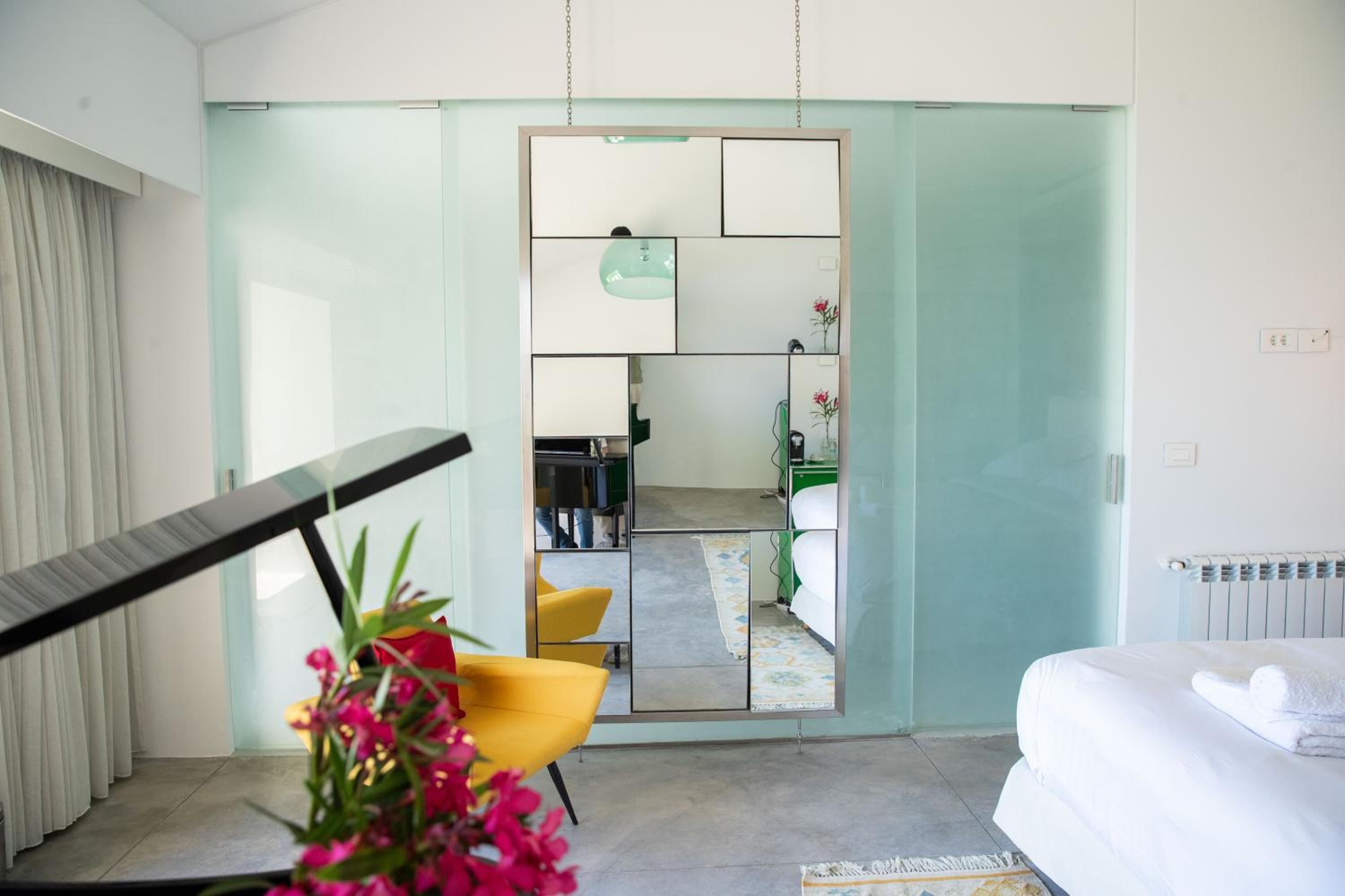 Double or Twin Room with Terrace photo 3
