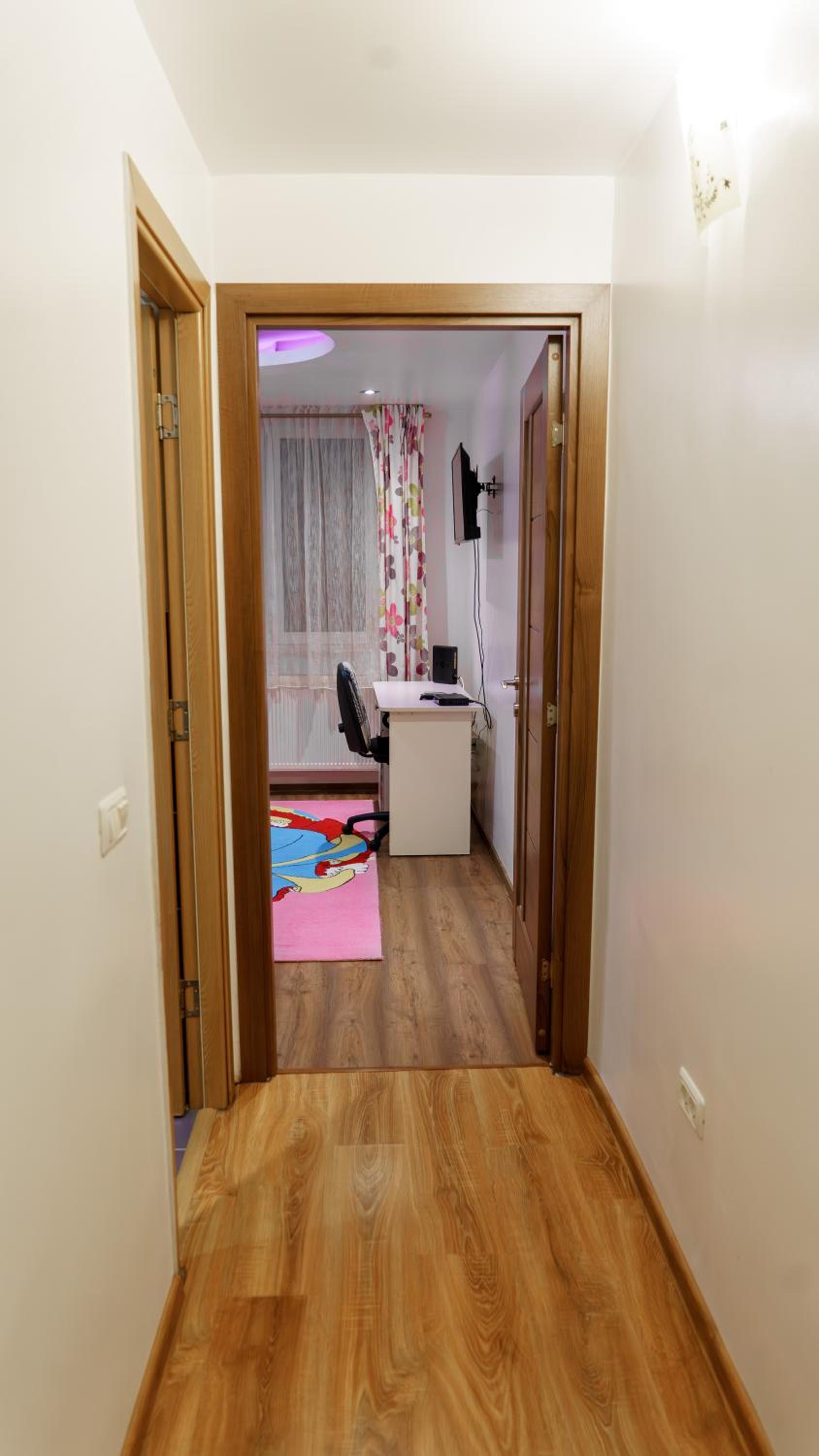 Two-Bedroom Apartment - Photo 15