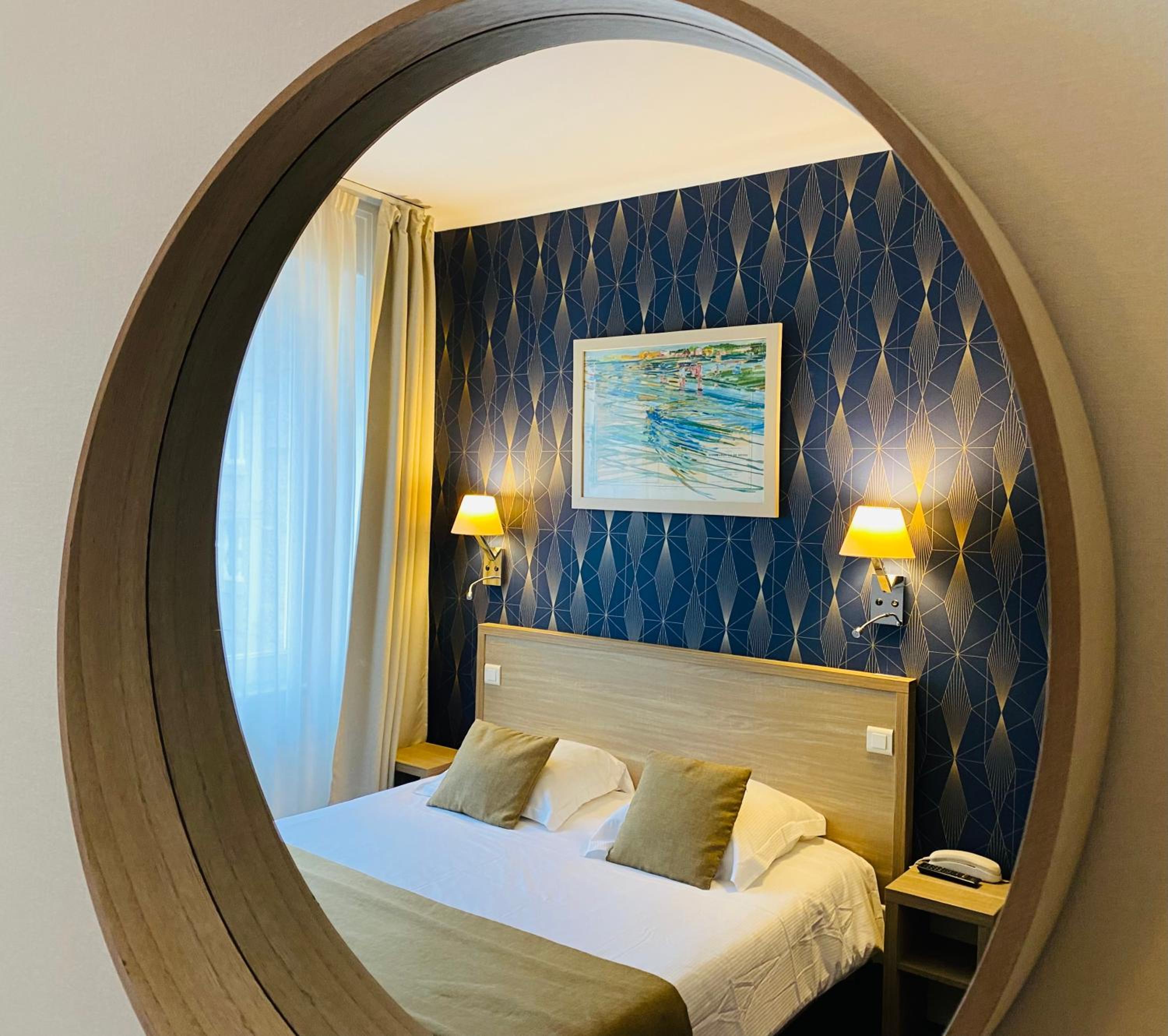 Standard Double Room - Photo 6