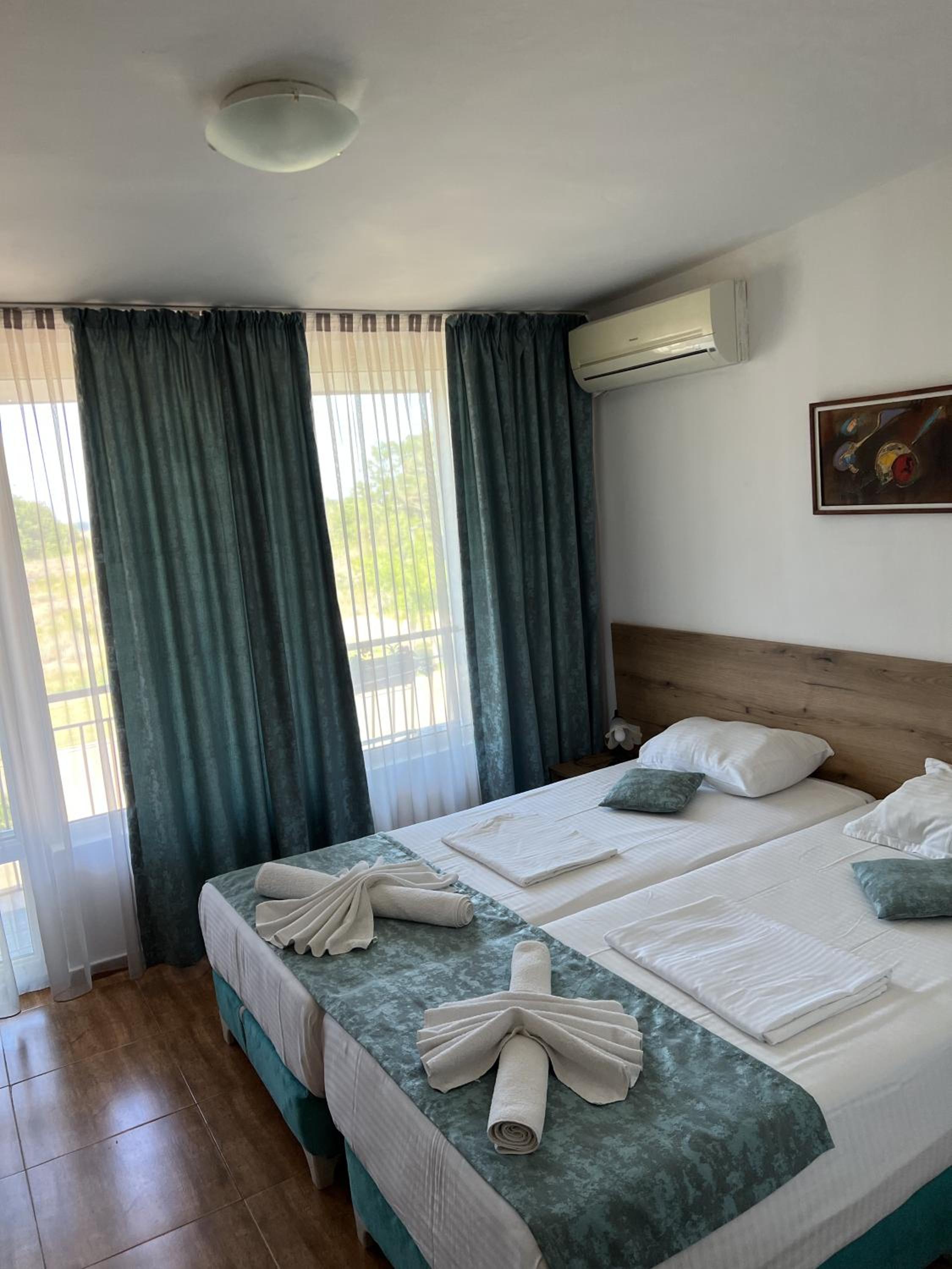 Double or Twin Room photo 1