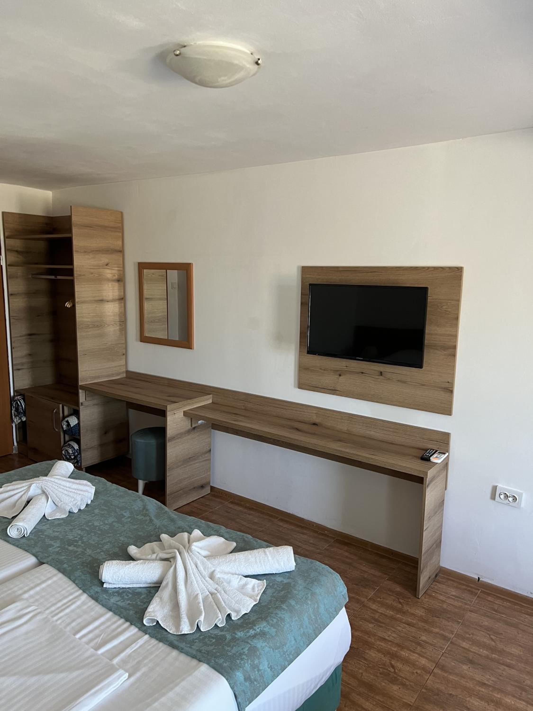 Double or Twin Room photo 2