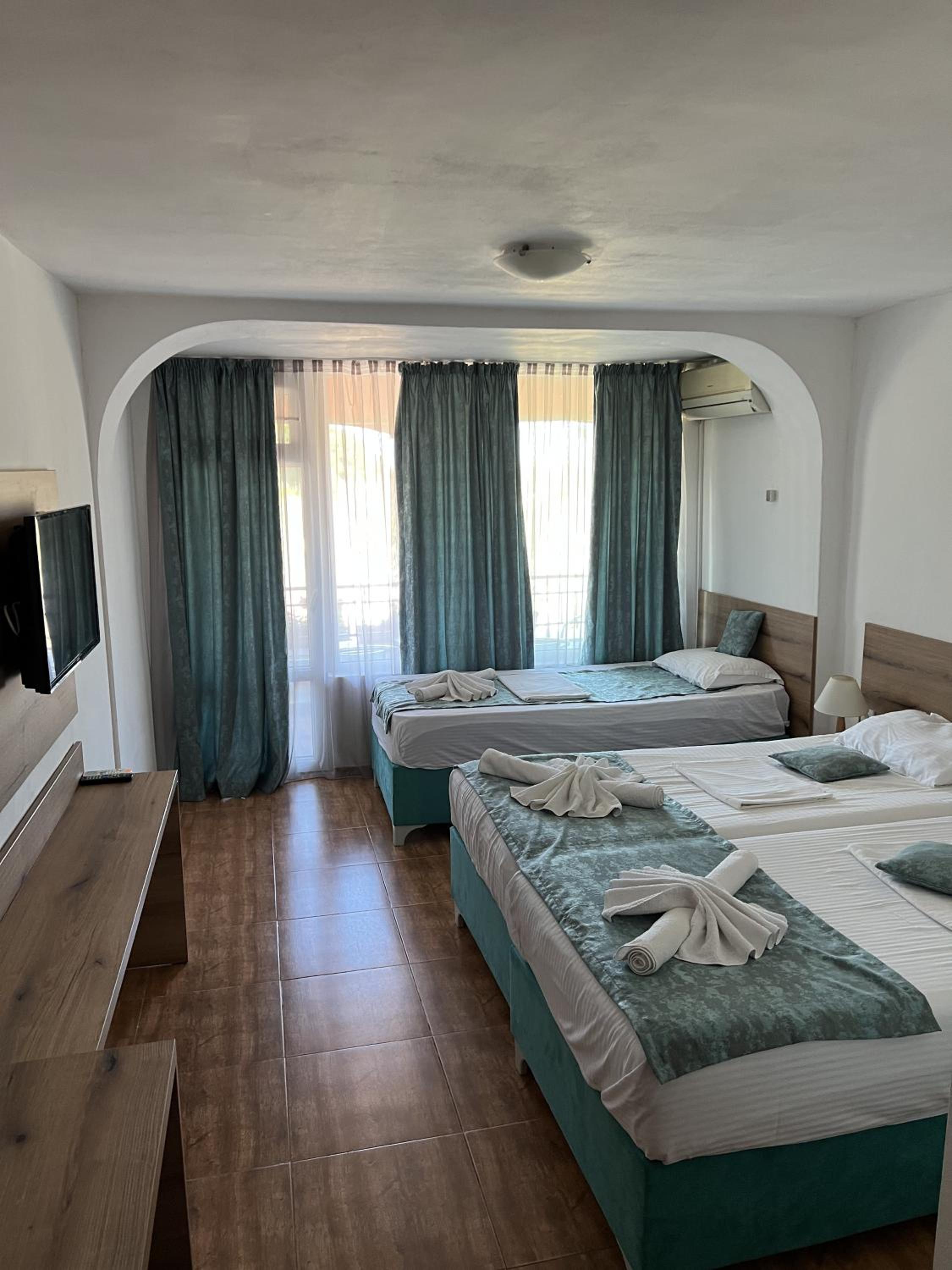 Triple Room with Balcony photo 1