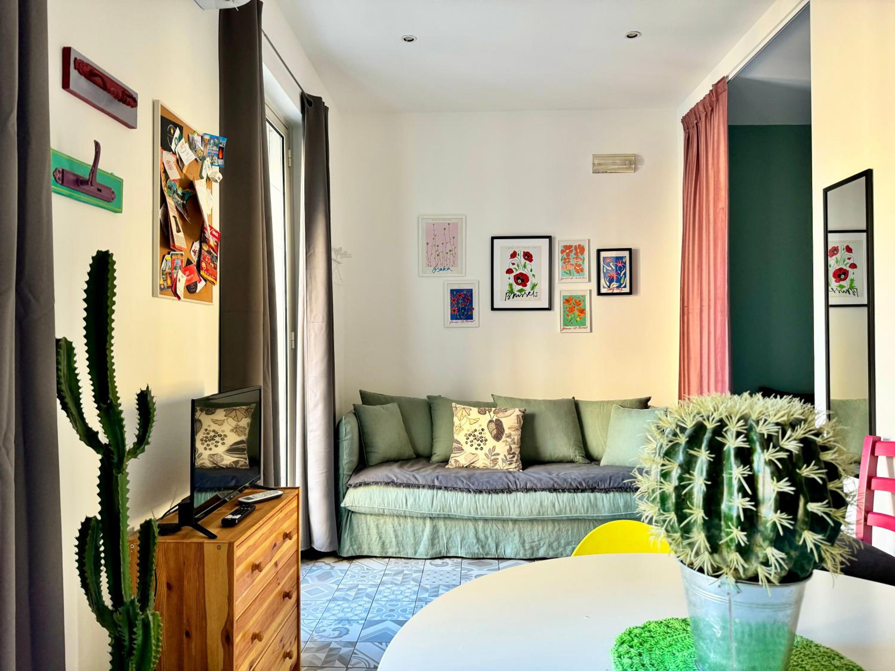 One-Bedroom Apartment