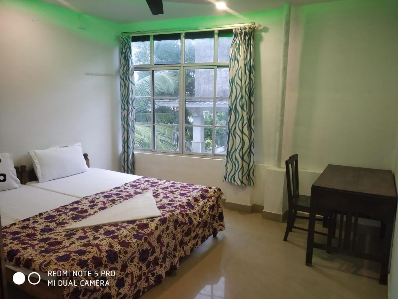 Budget Double Room photo 2