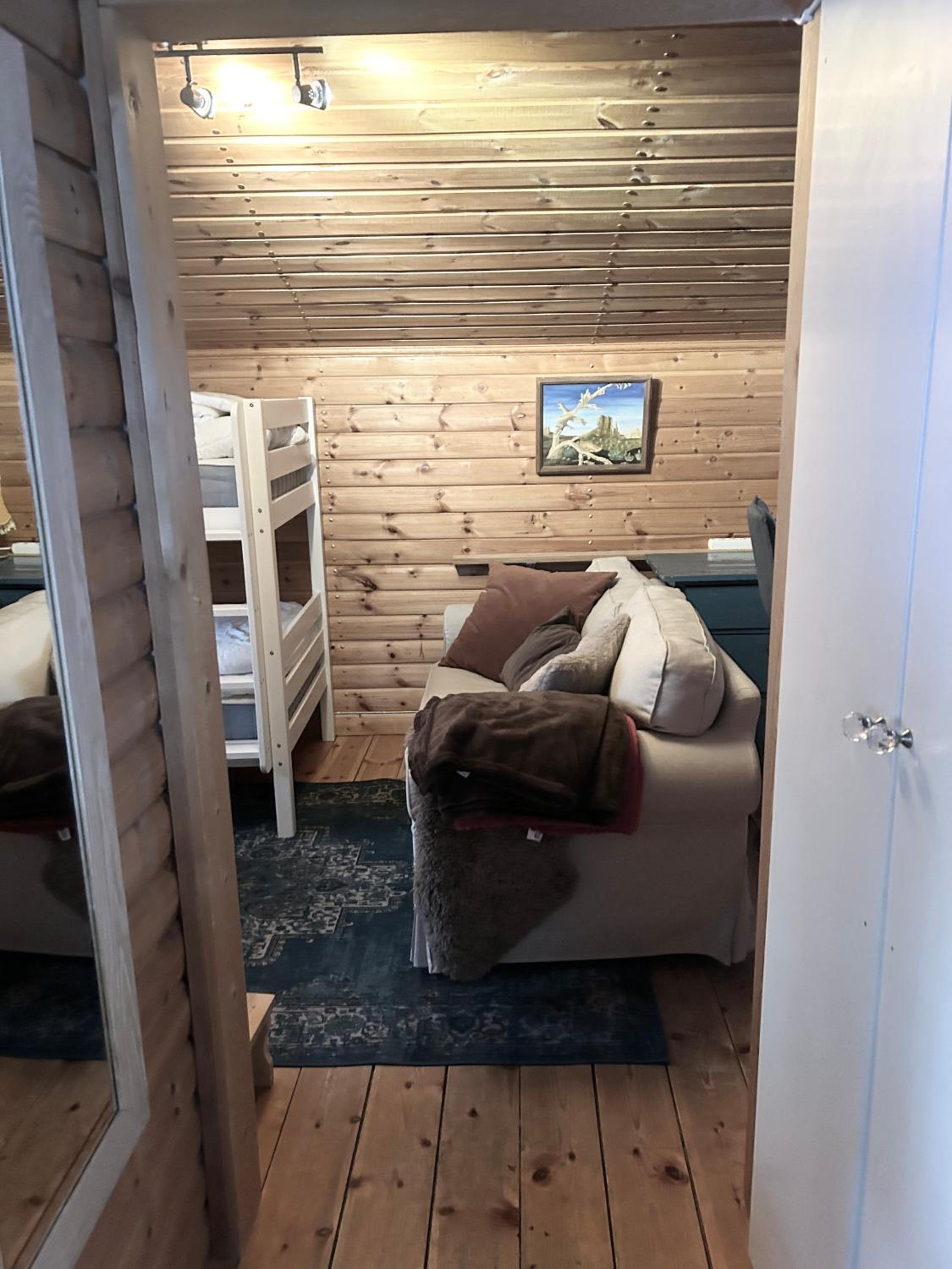 One-Bedroom House photo 3